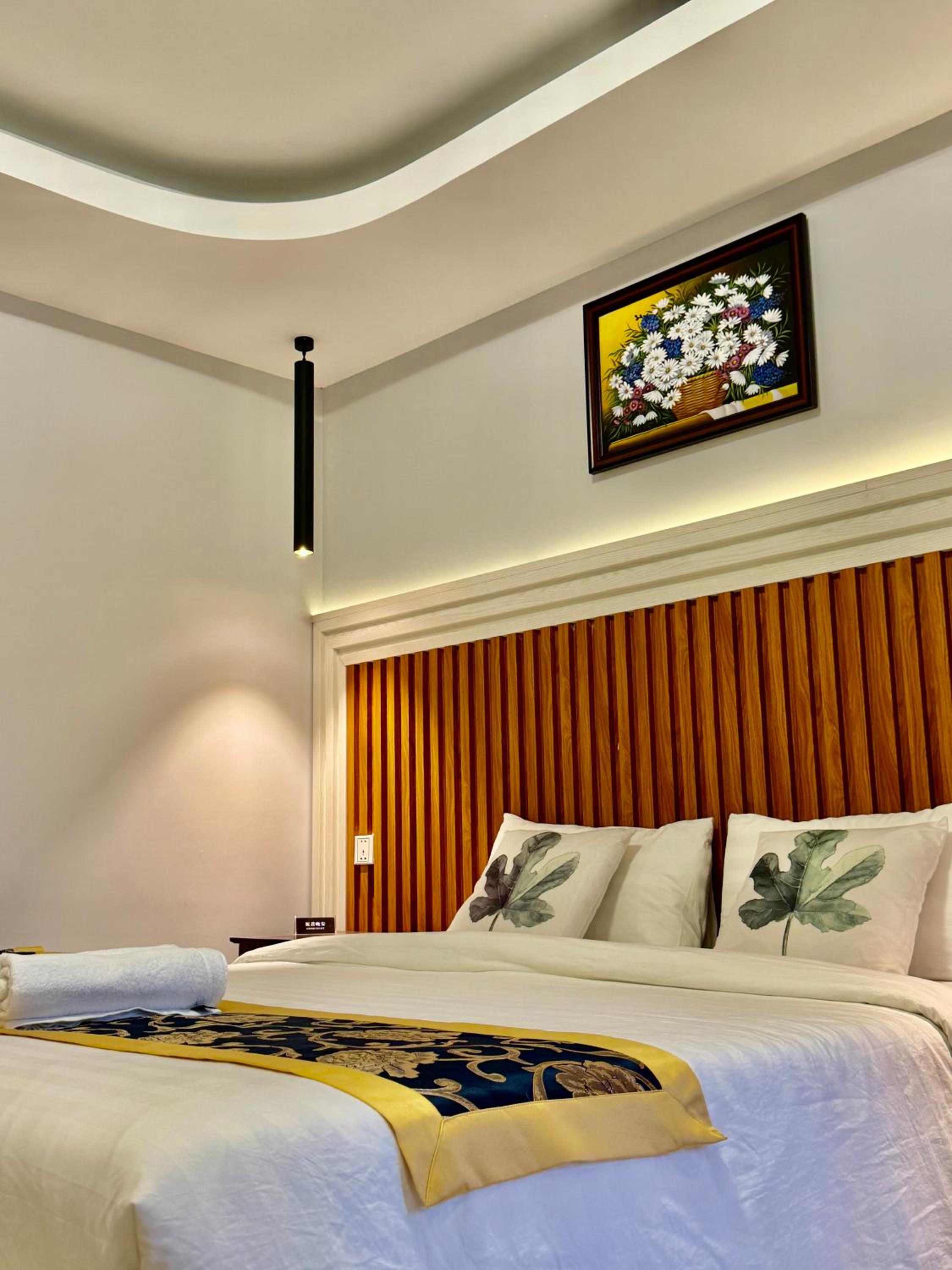 King Room with Balcony photo 1