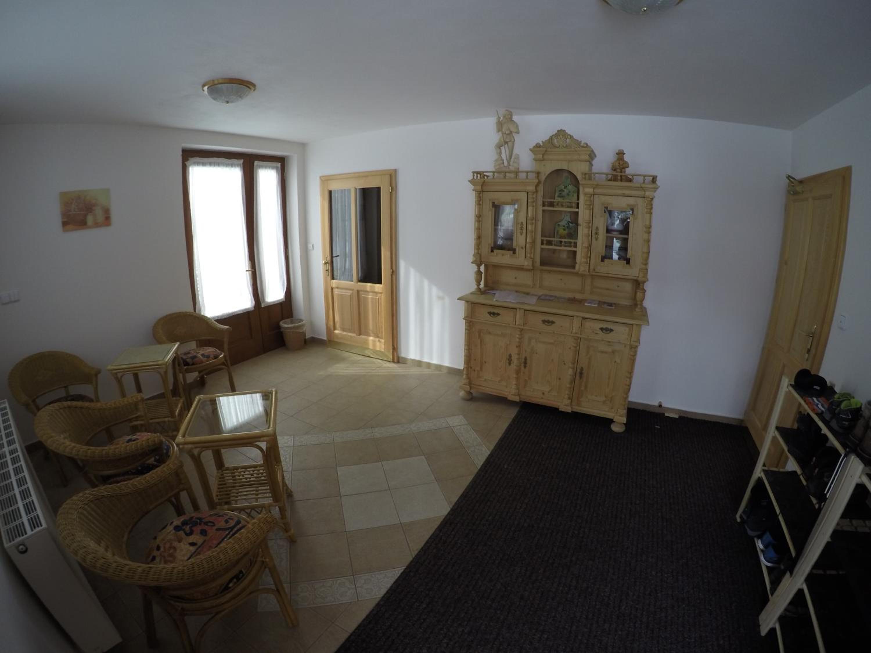 Double Room with Extra Bed - Disability Access photo 2