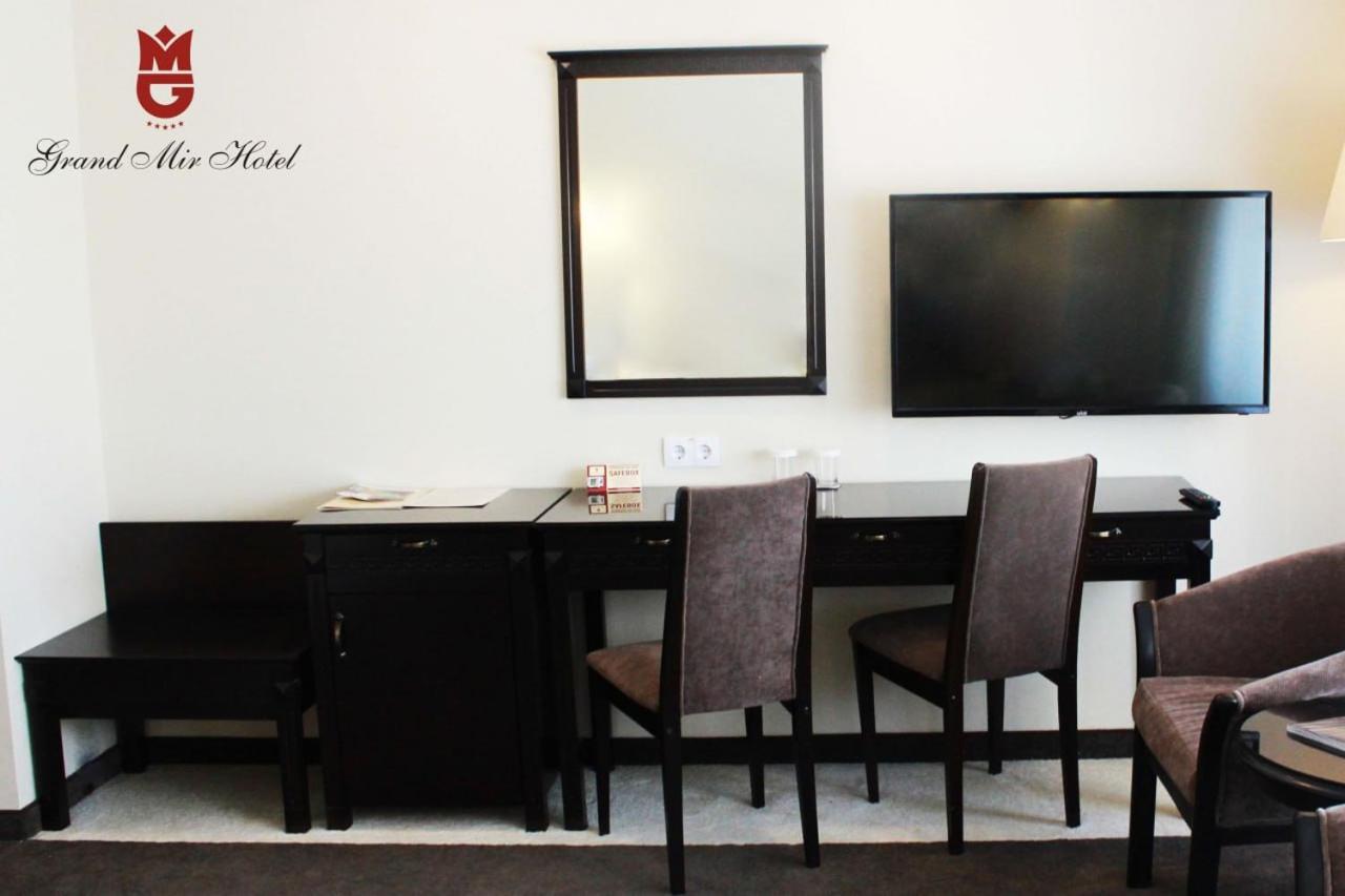 Large Double Room - Photo 2