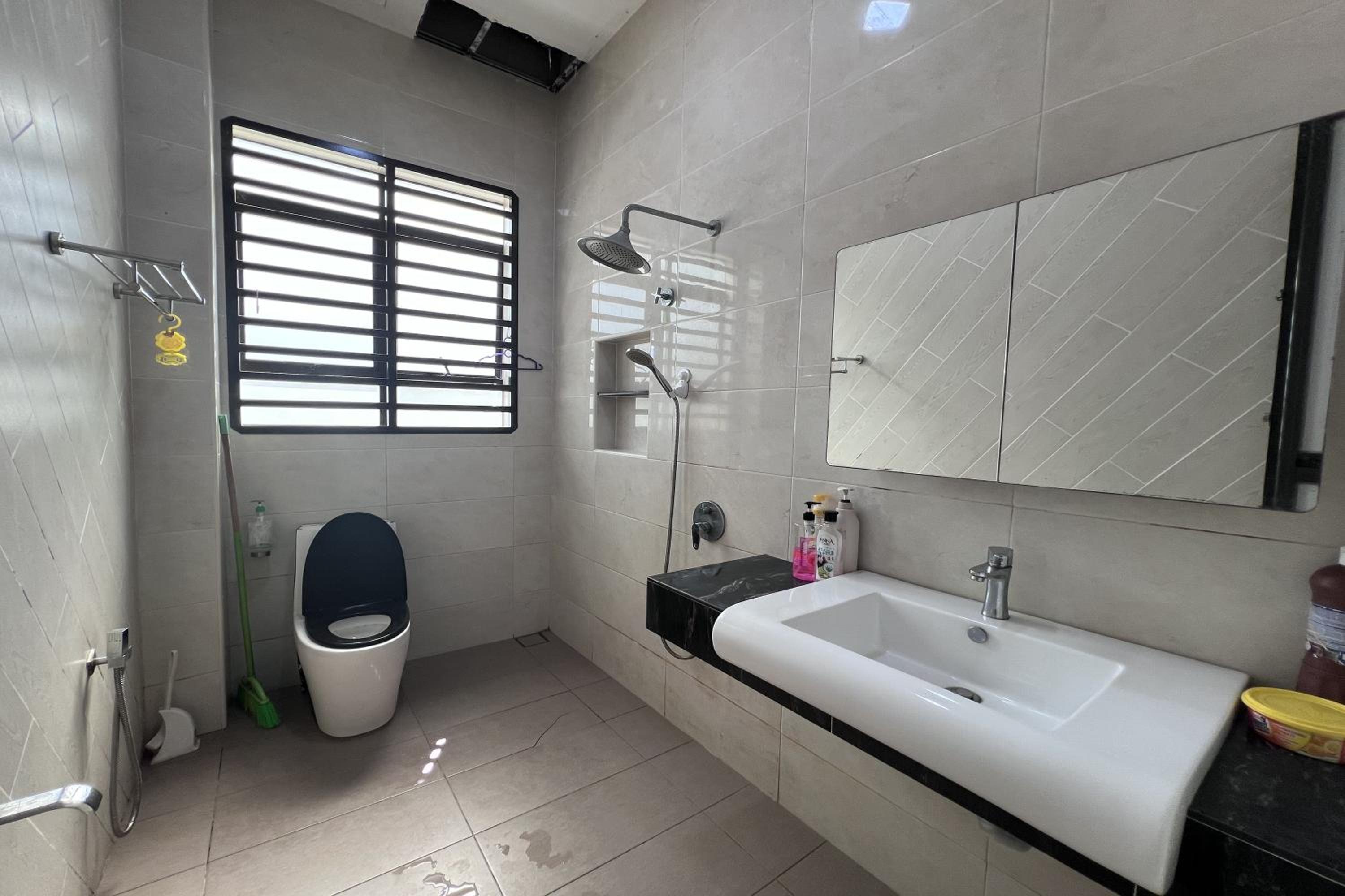 Deluxe King Room - Photo 6