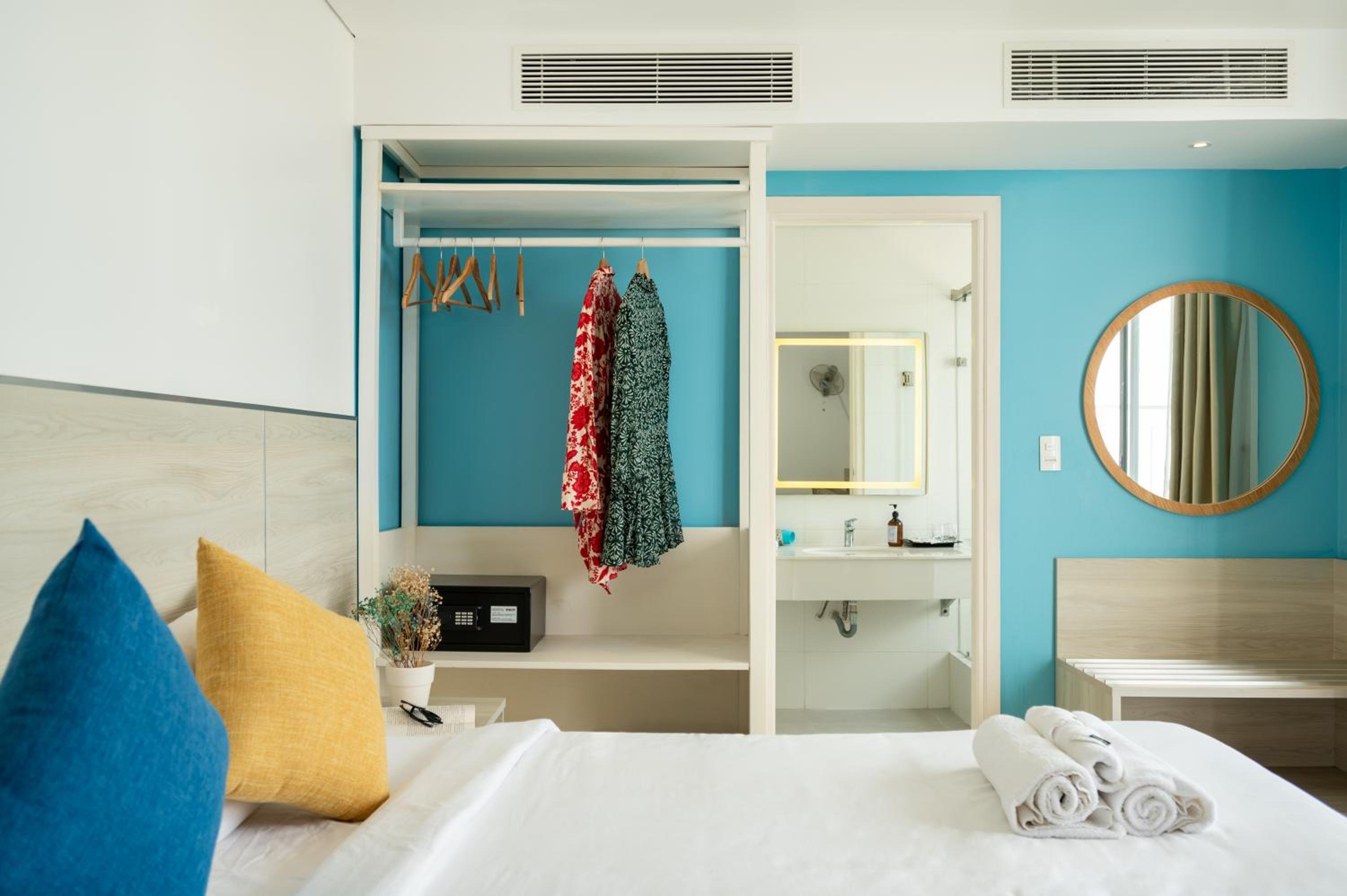 Triple Room with Sea View - Photo 8