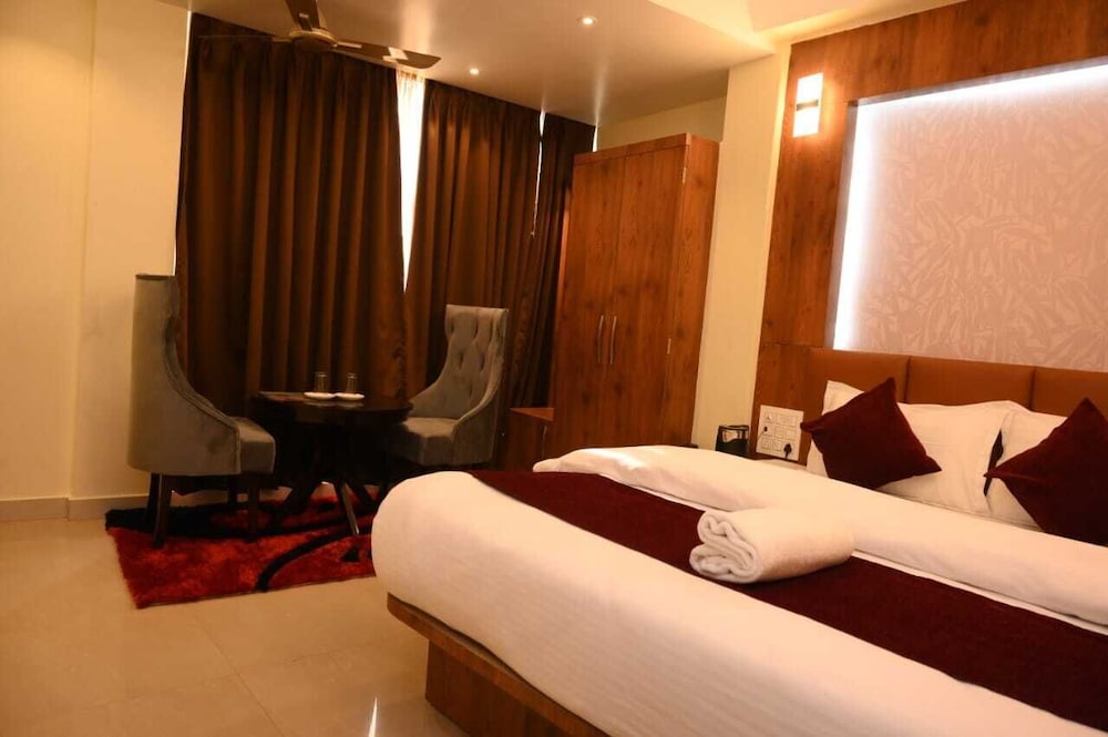 Executive Room - Photo 2
