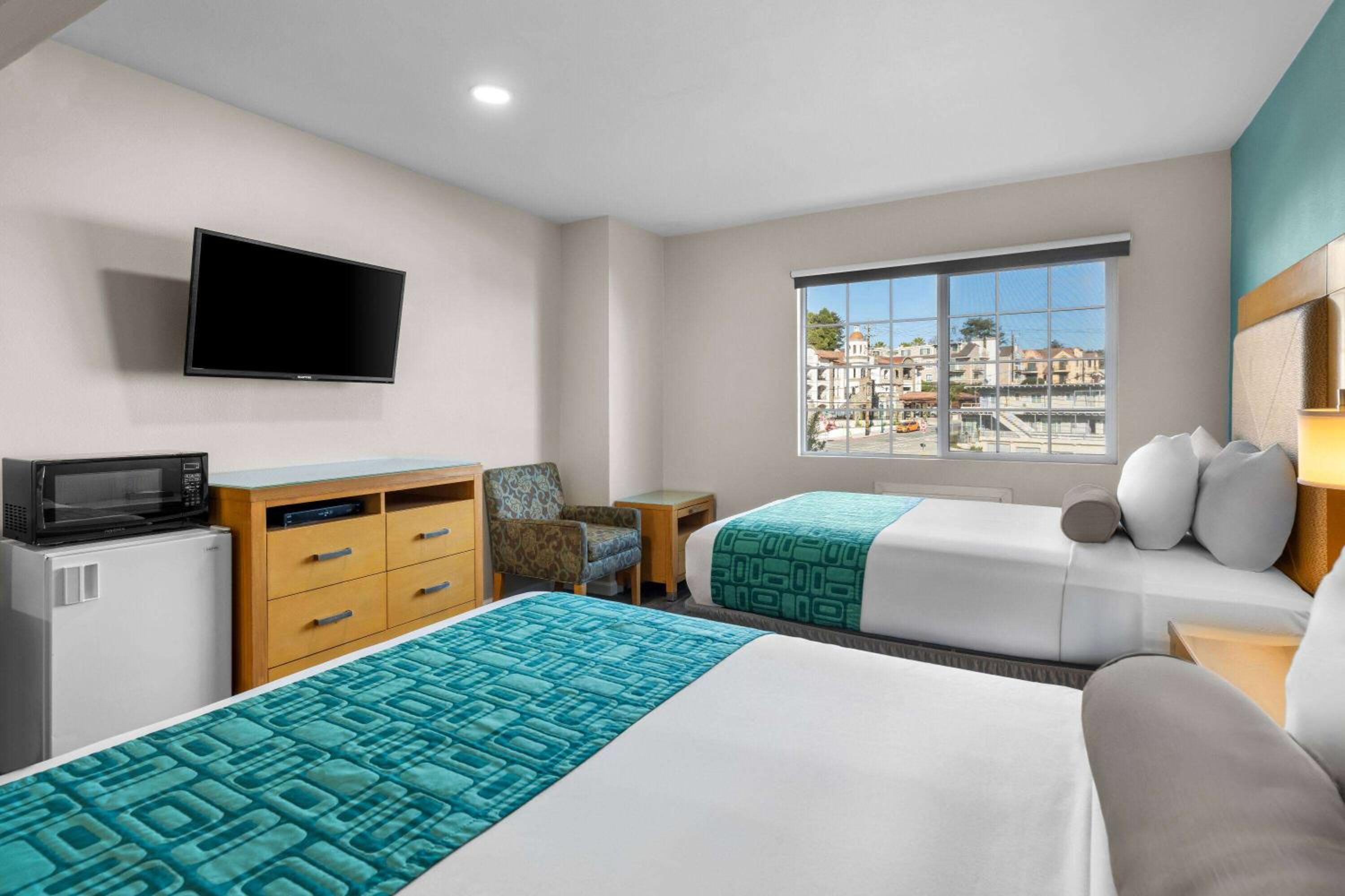 Suite with Two Queen Beds - Non-Smoking photo 1