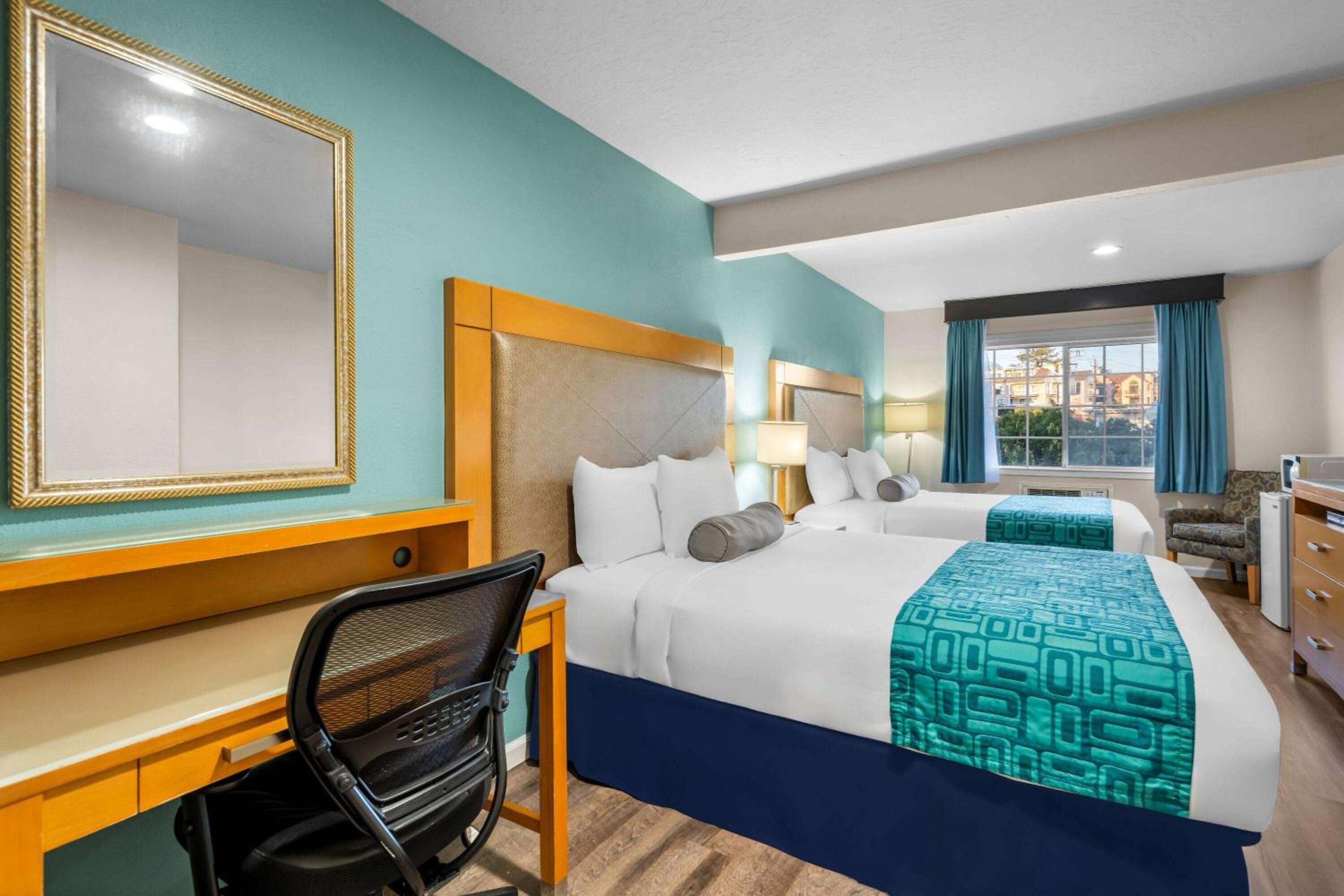 Suite with Two Queen Beds - Non-Smoking photo 1