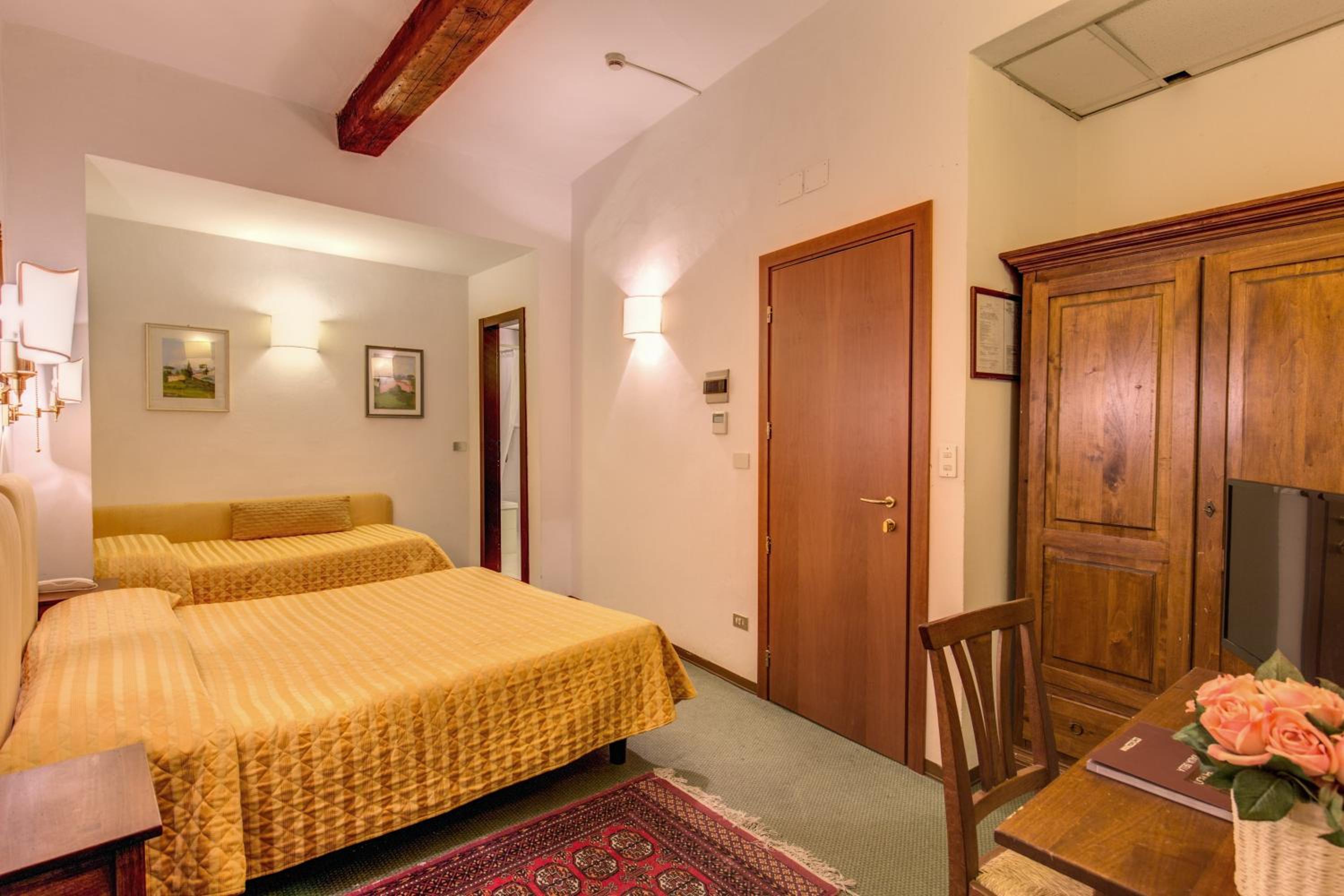 Triple Room photo 3