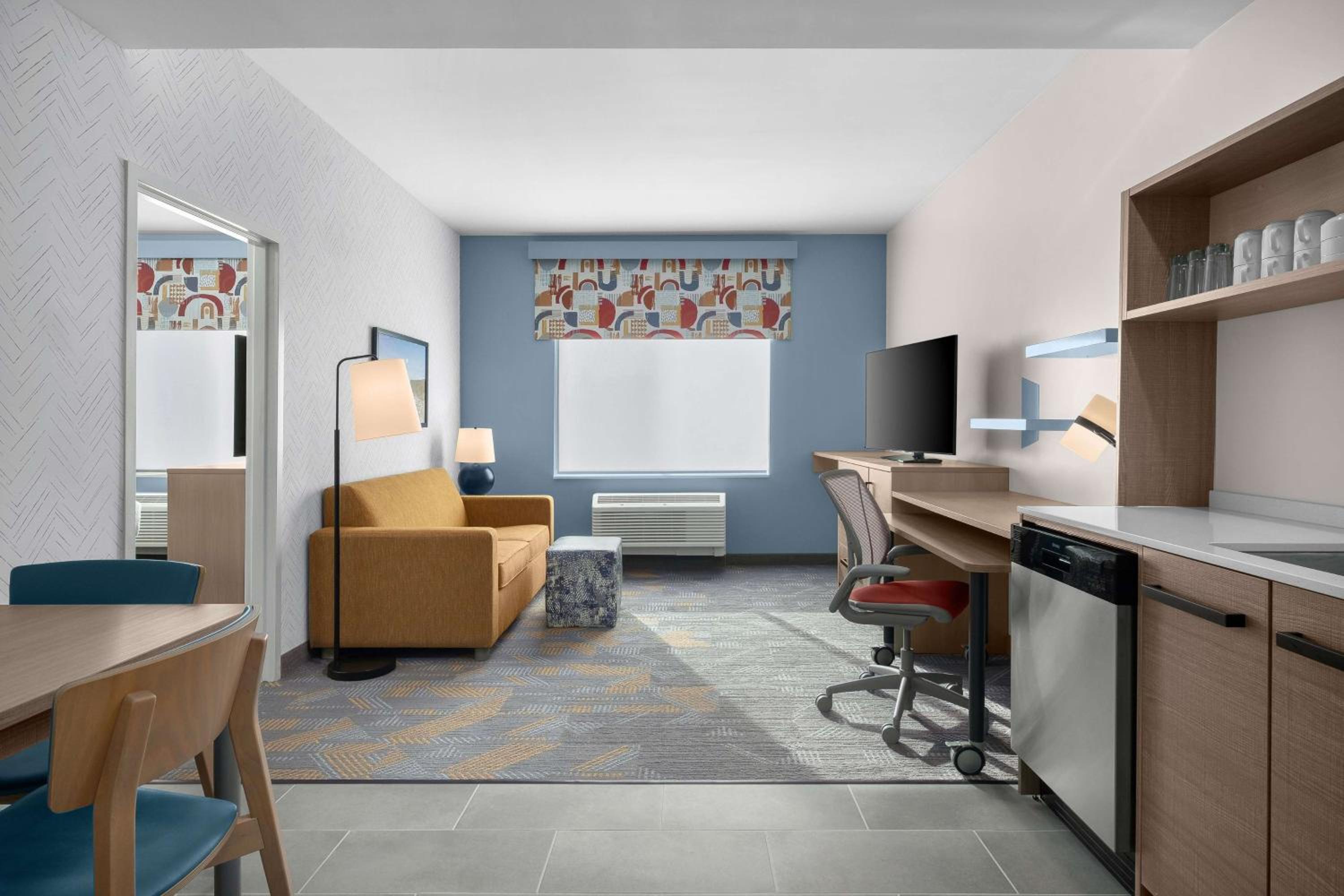 One-Bedroom King Suite with Bath Tub - Disability Access photo 2