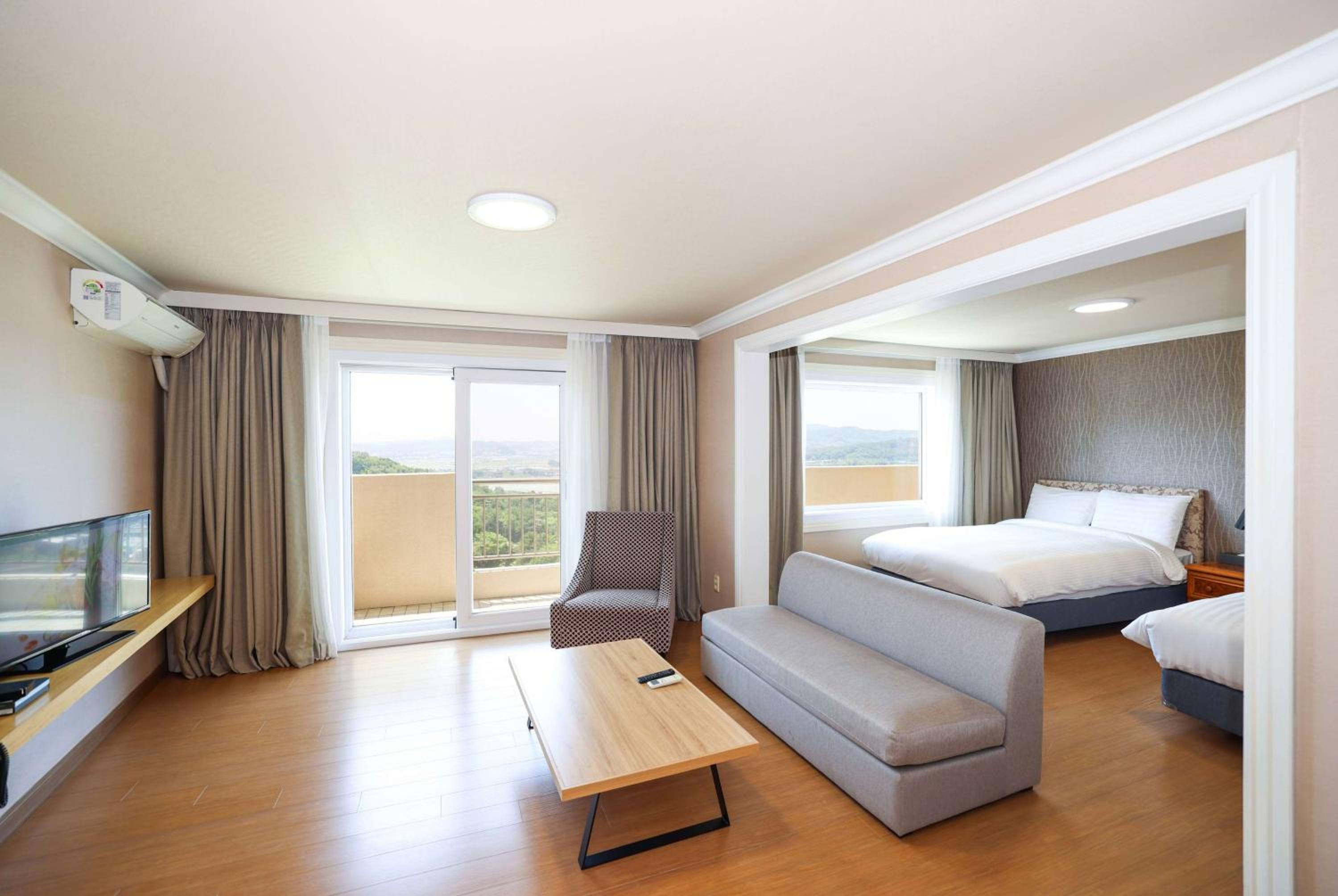 Executive Suite