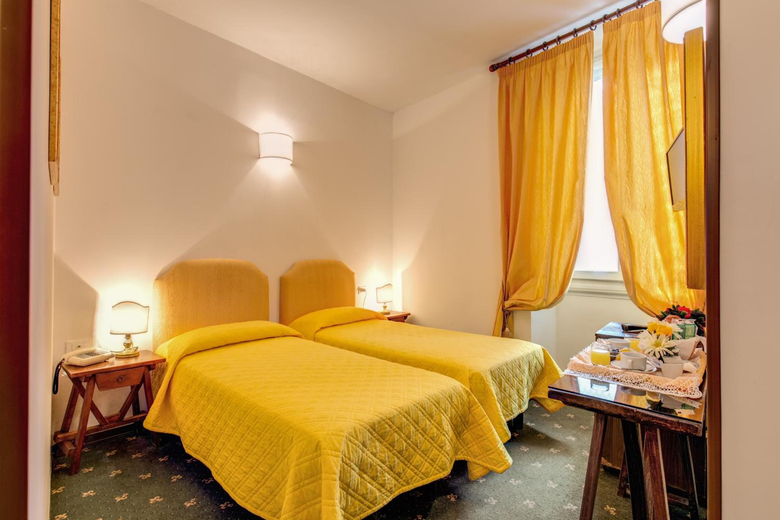 Twin Room photo 1