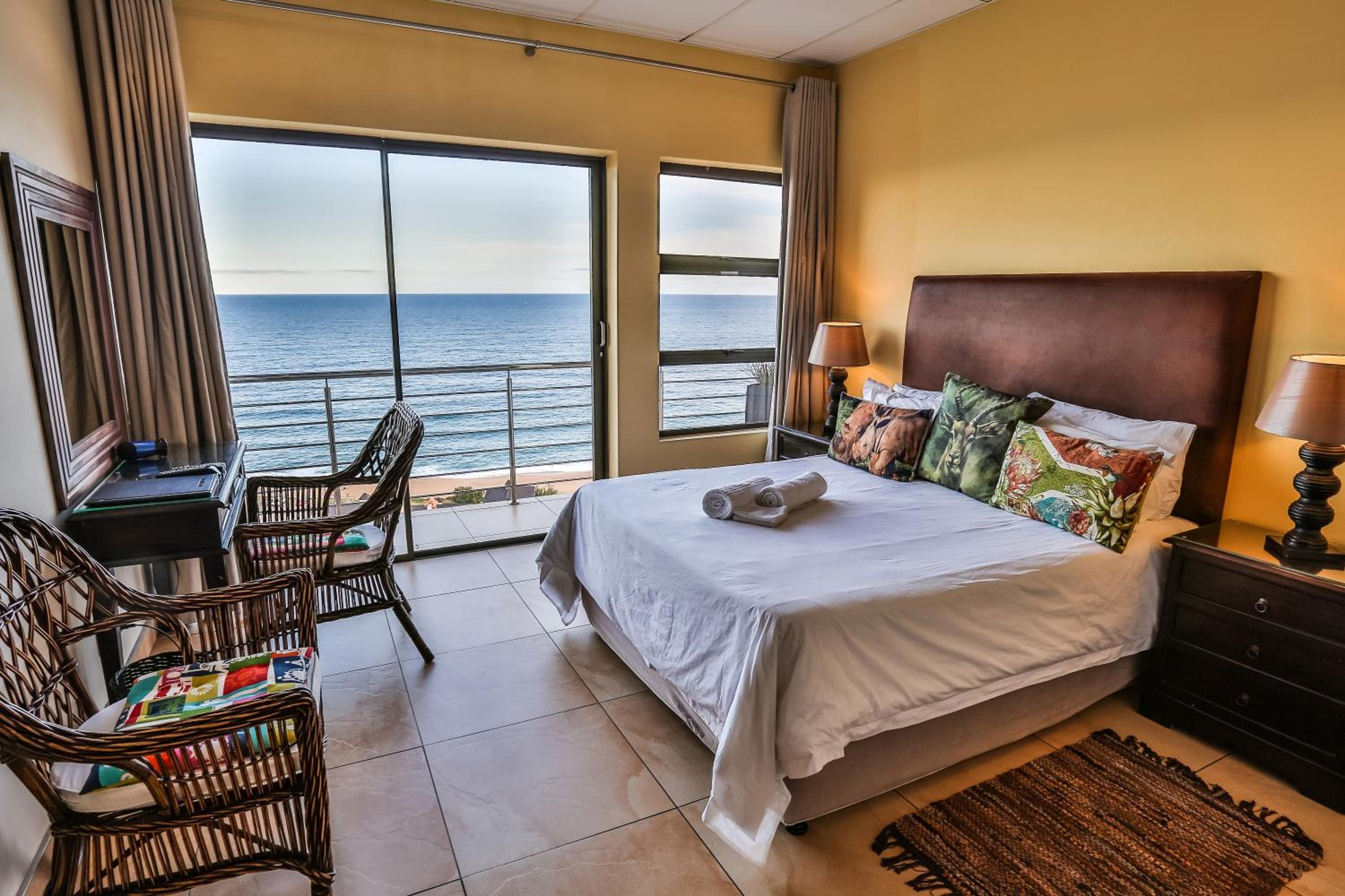 Queen Room with Balcony and Sea View - Photo 1