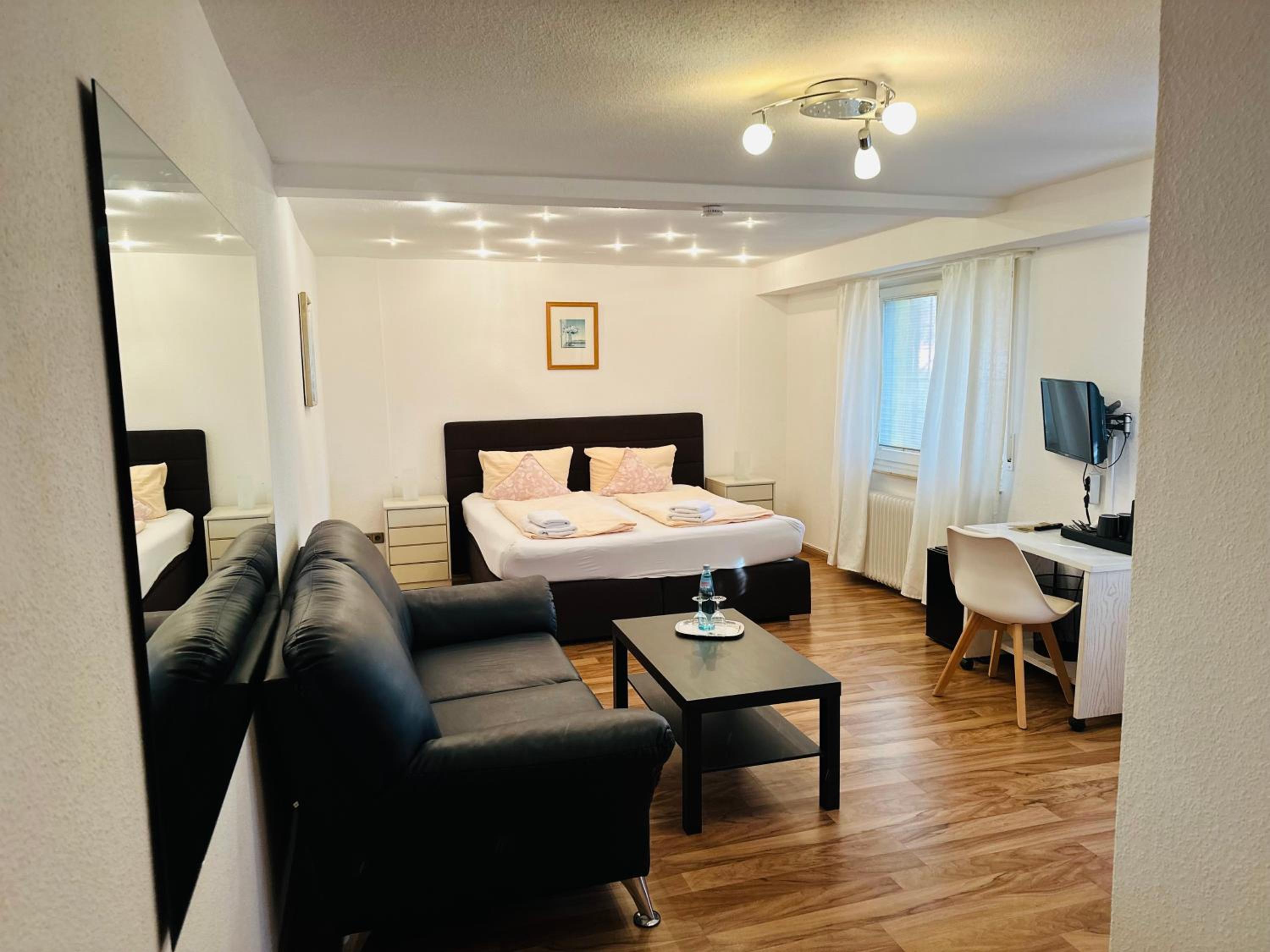 Economy Double Room - Souterrain