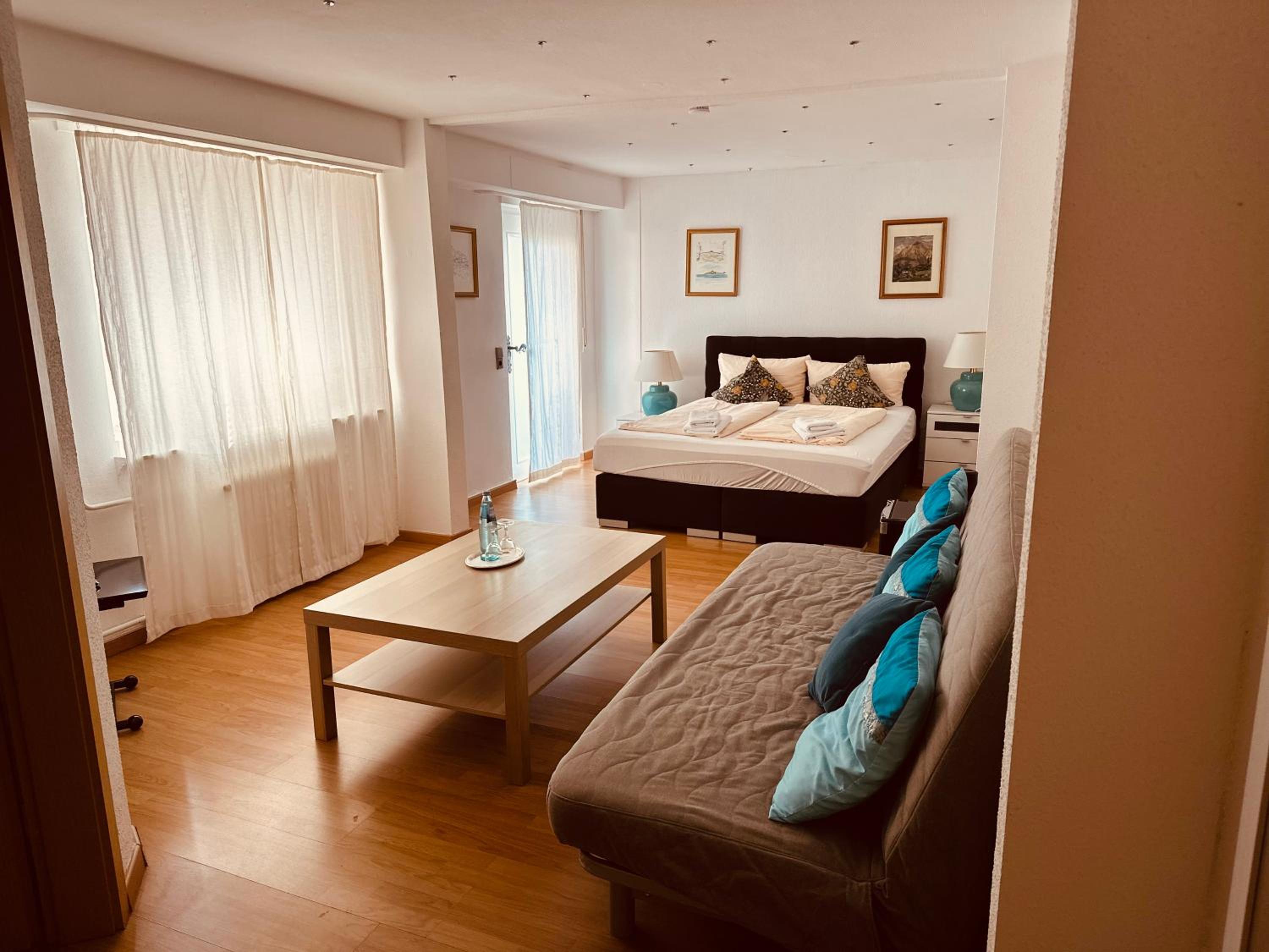 Economy Double Room - Souterrain