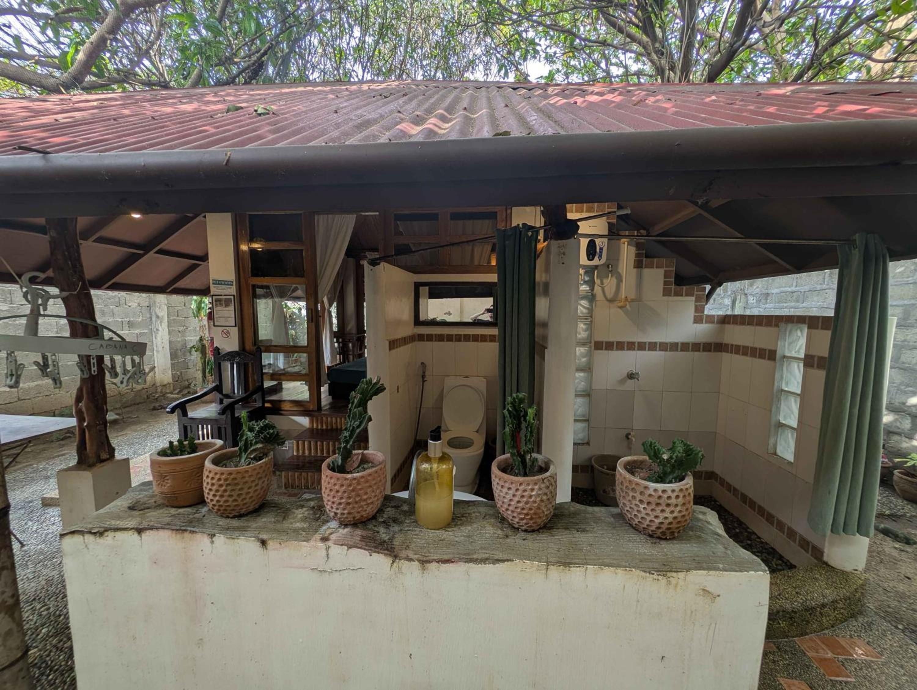 One-Bedroom Bungalow photo 3