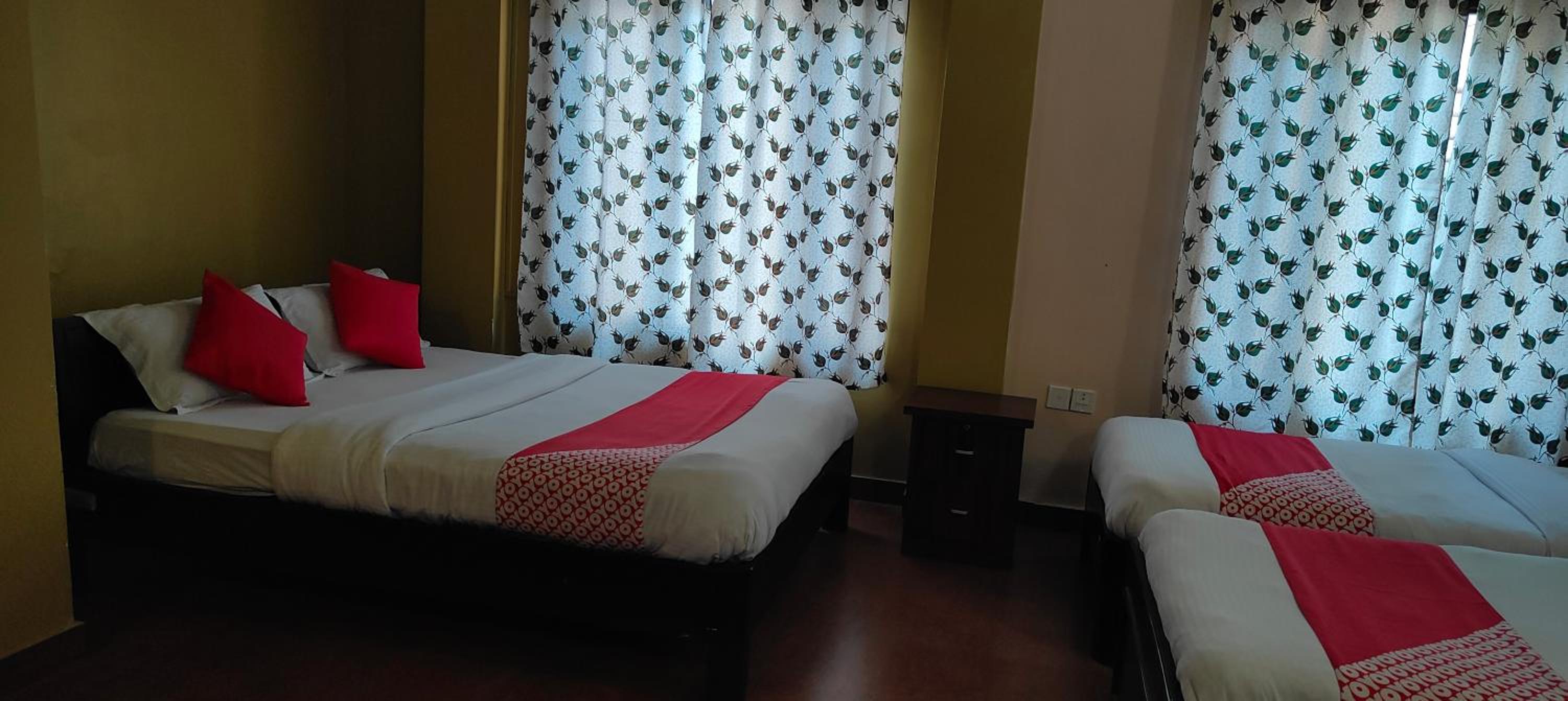 Deluxe Family Room