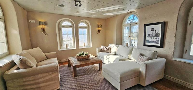 Suite with Lake View photo 2