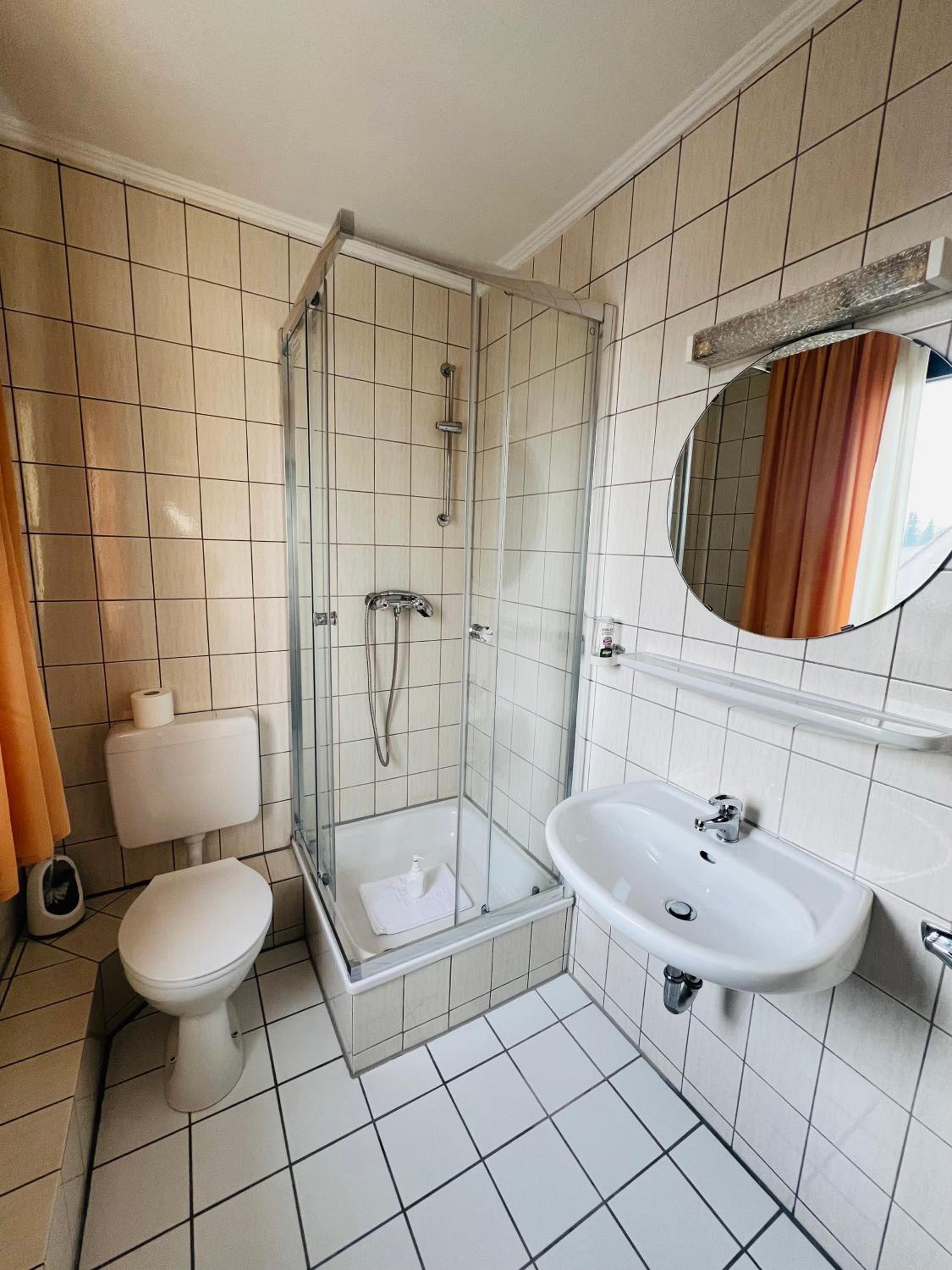 Double Room - Photo 4