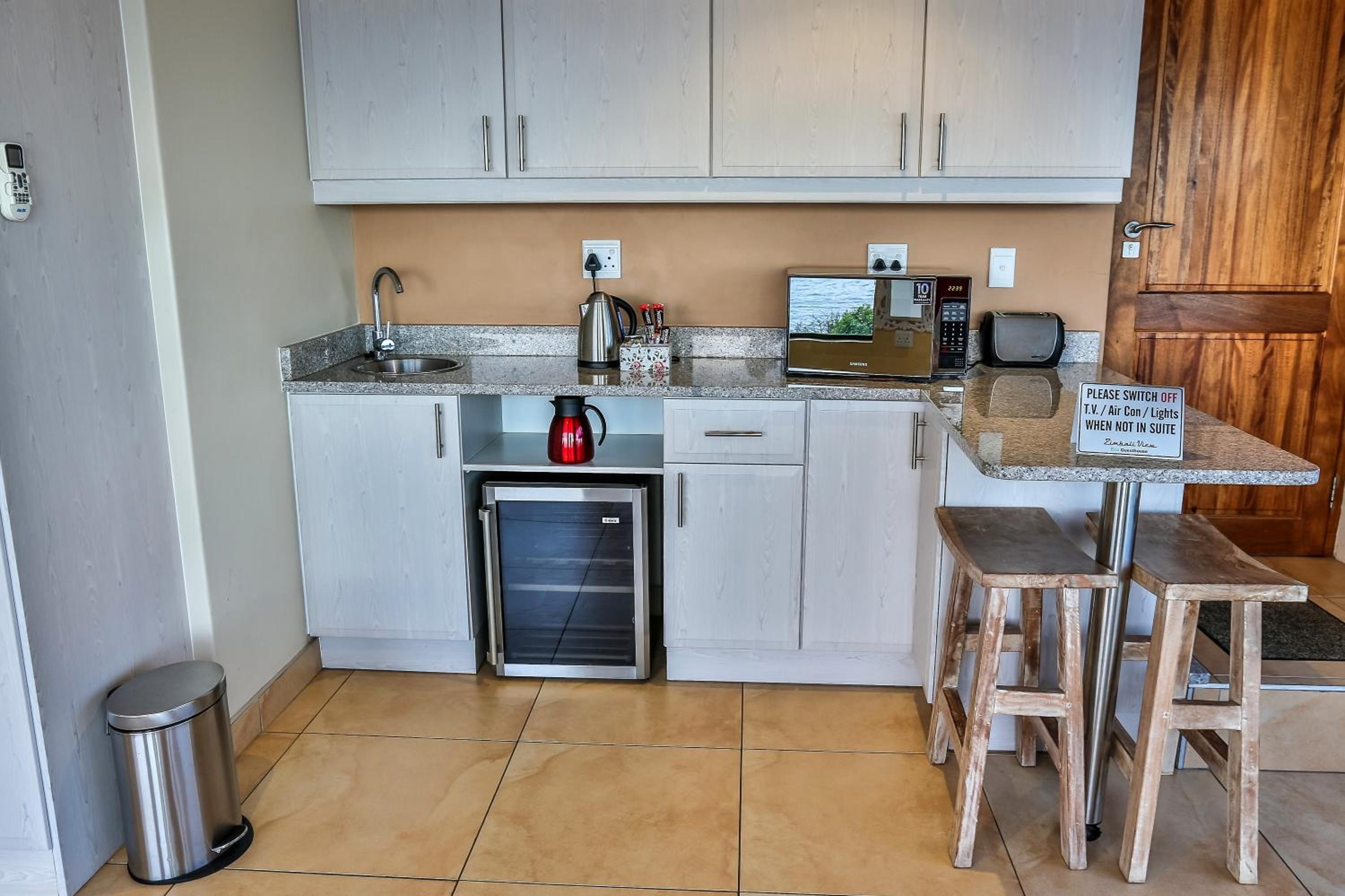 Studio with Ocean View - Photo 6