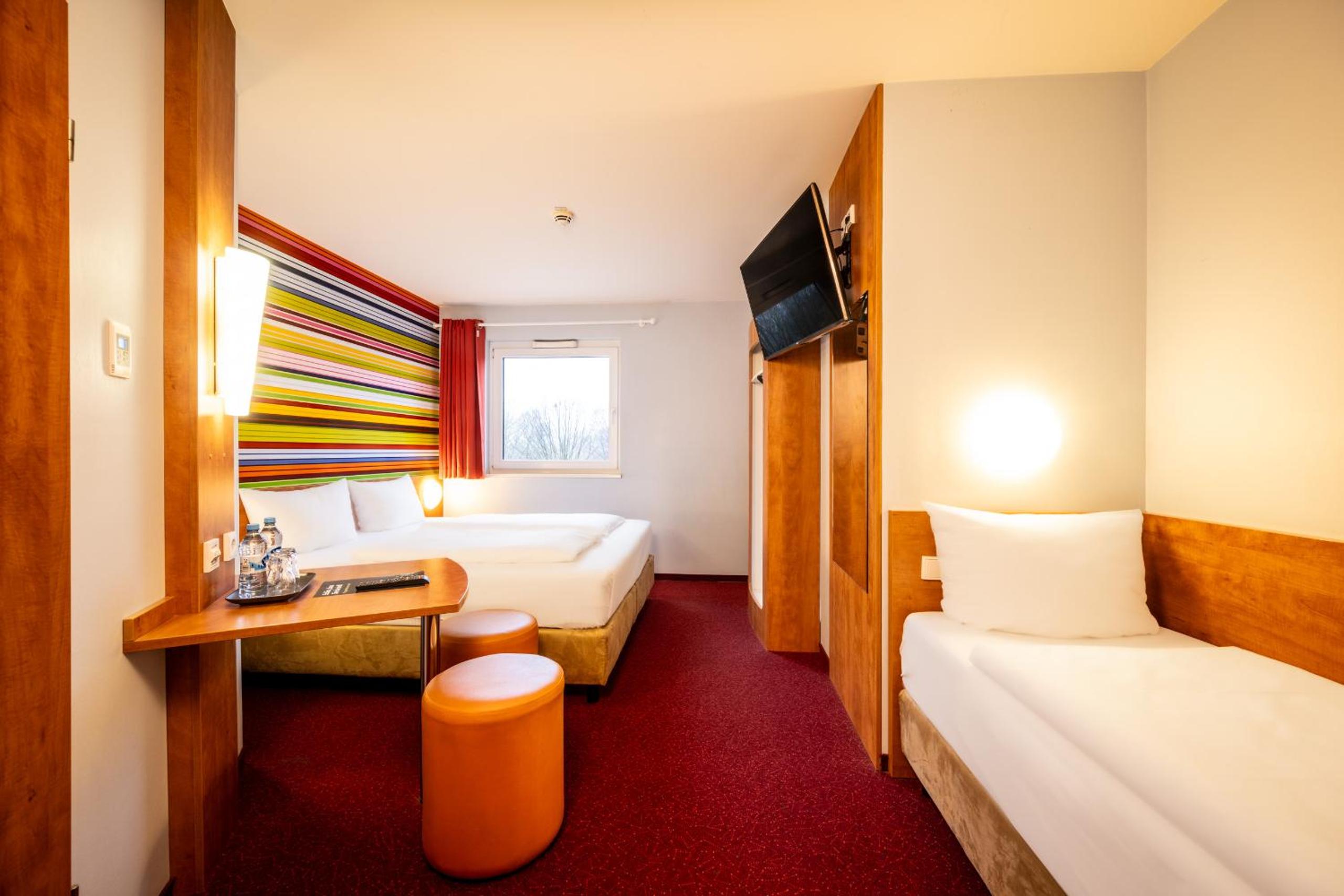 Standard Triple Room photo 2