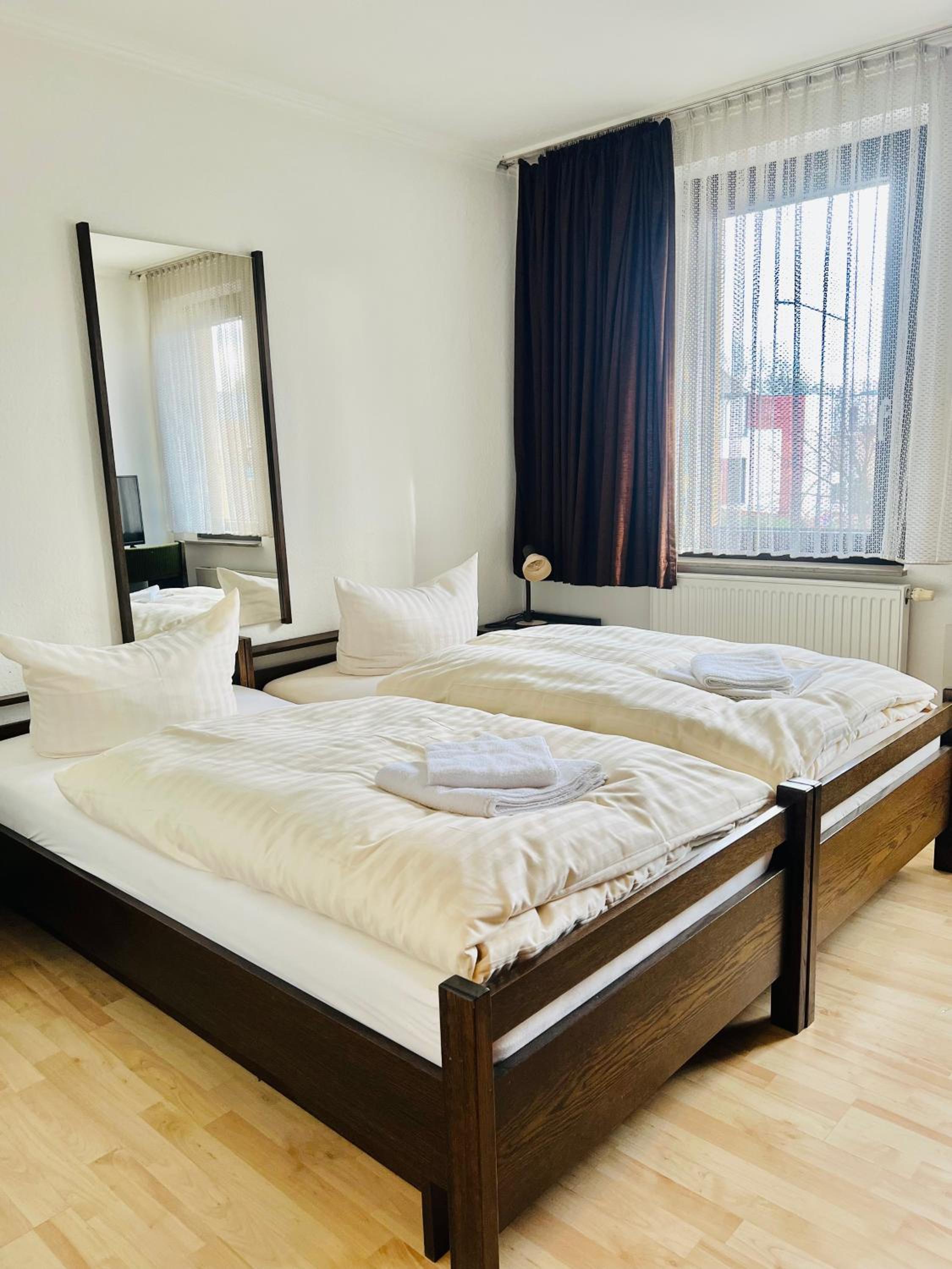 Double Room - Photo 8
