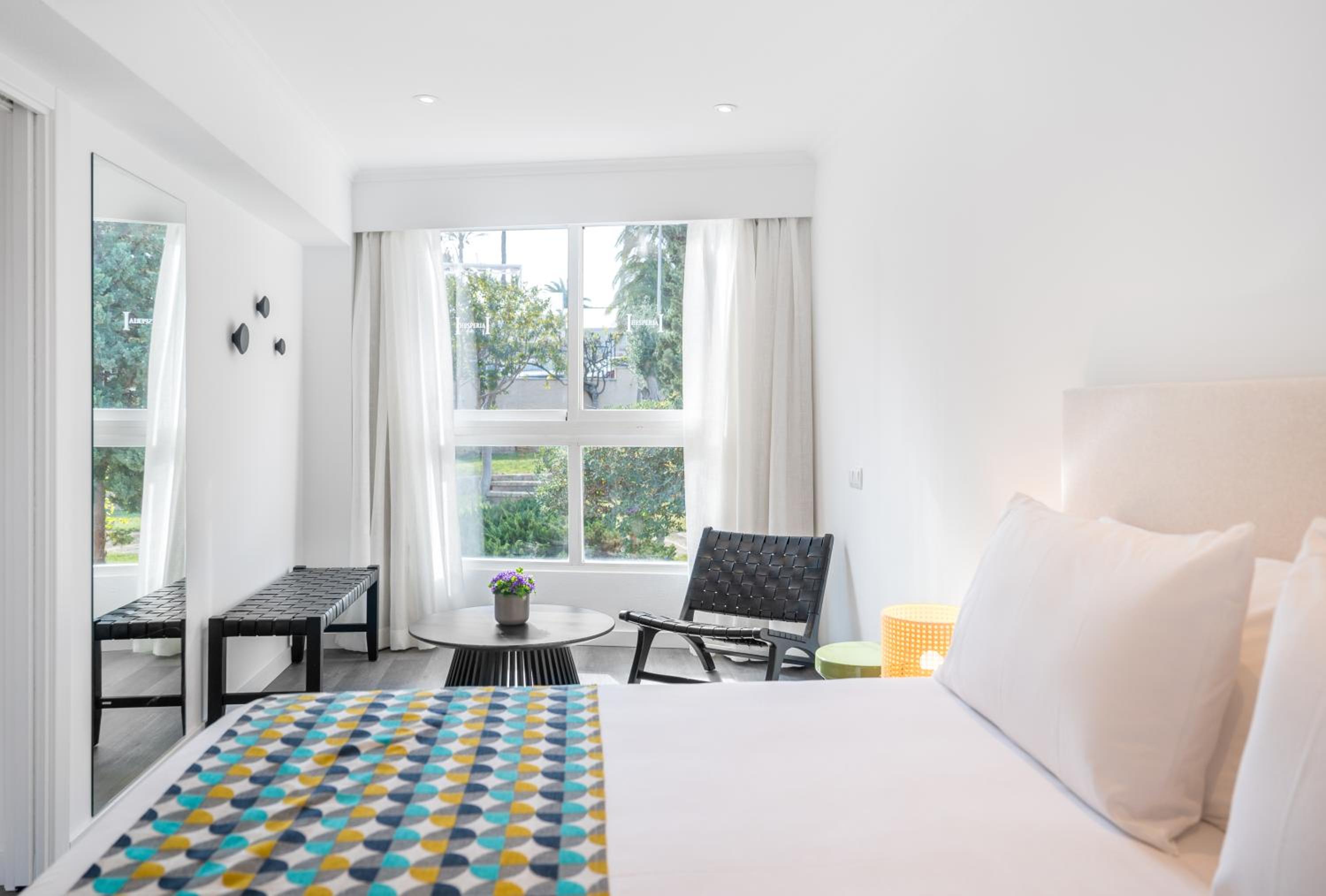 Two-Bedroom Suite thumbnail 6