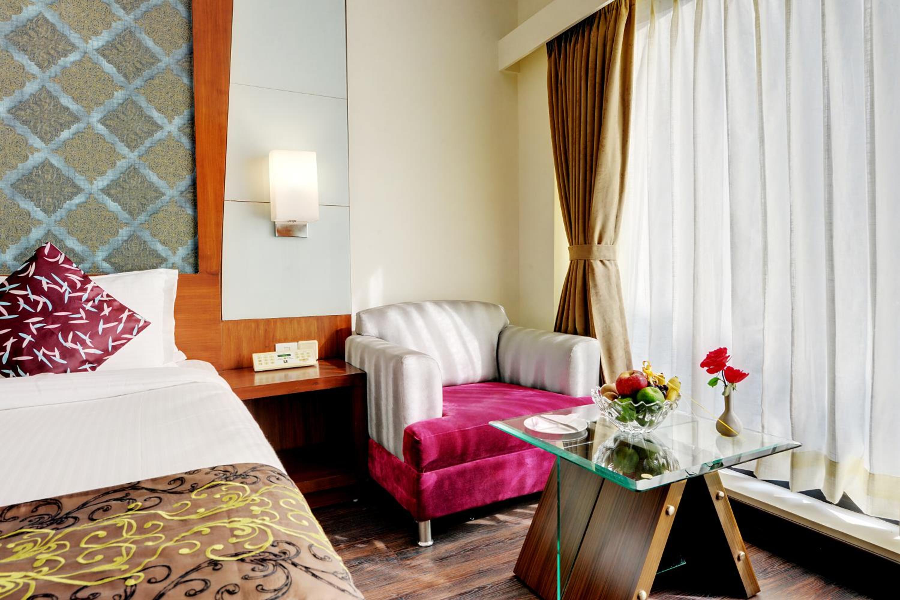 Suite - Photo 6
