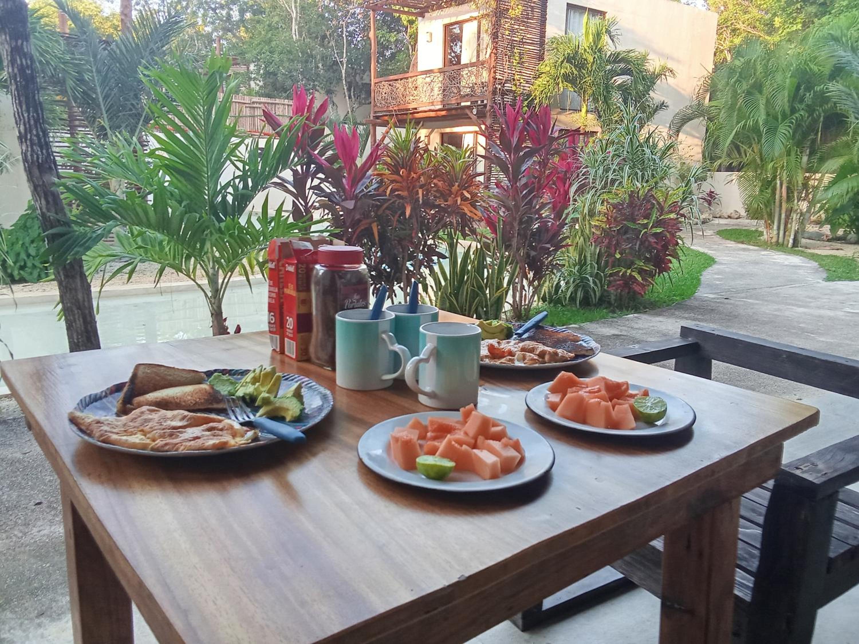 Deluxe Bungalow with Garden View photo 3