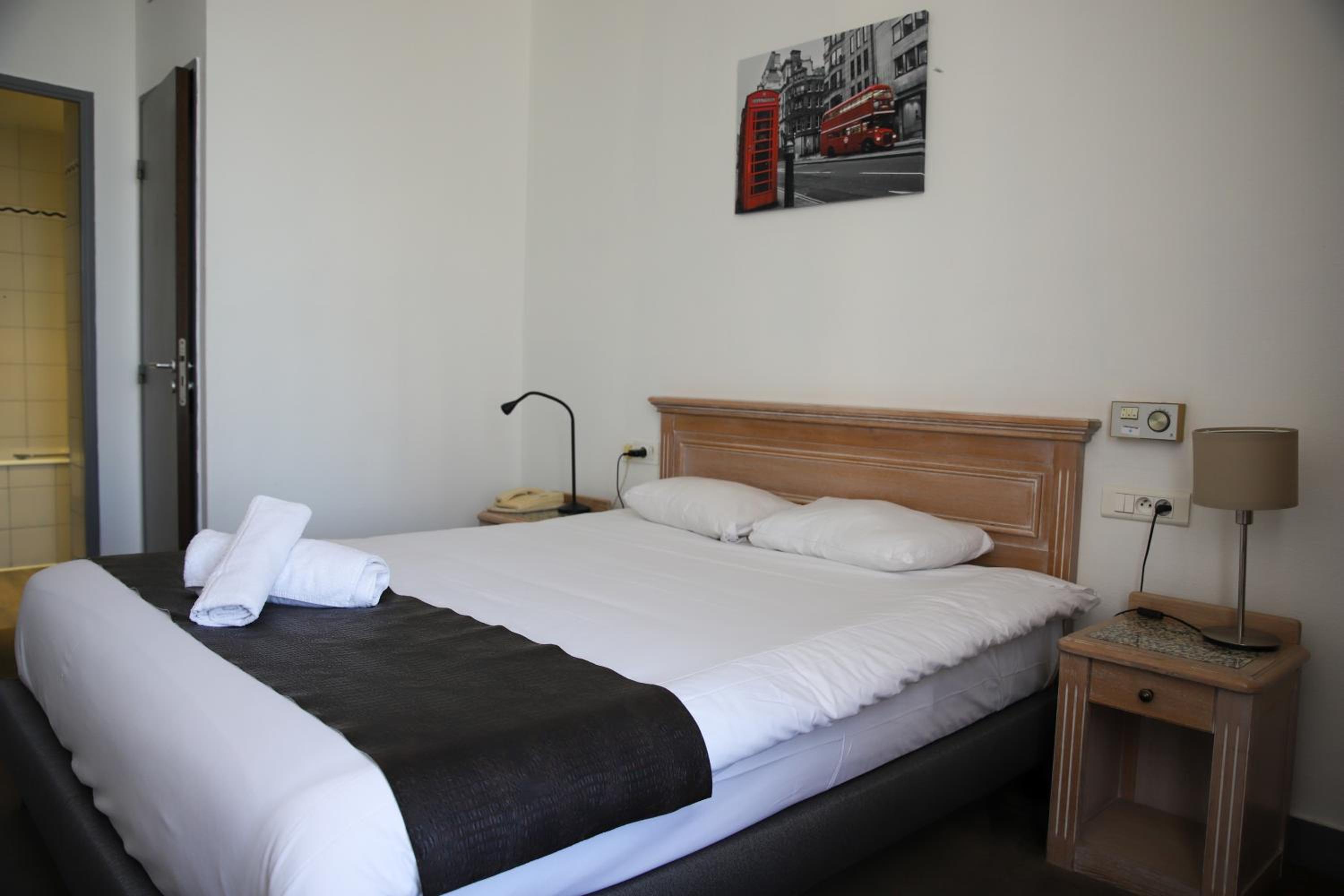 Double Room - Photo 1
