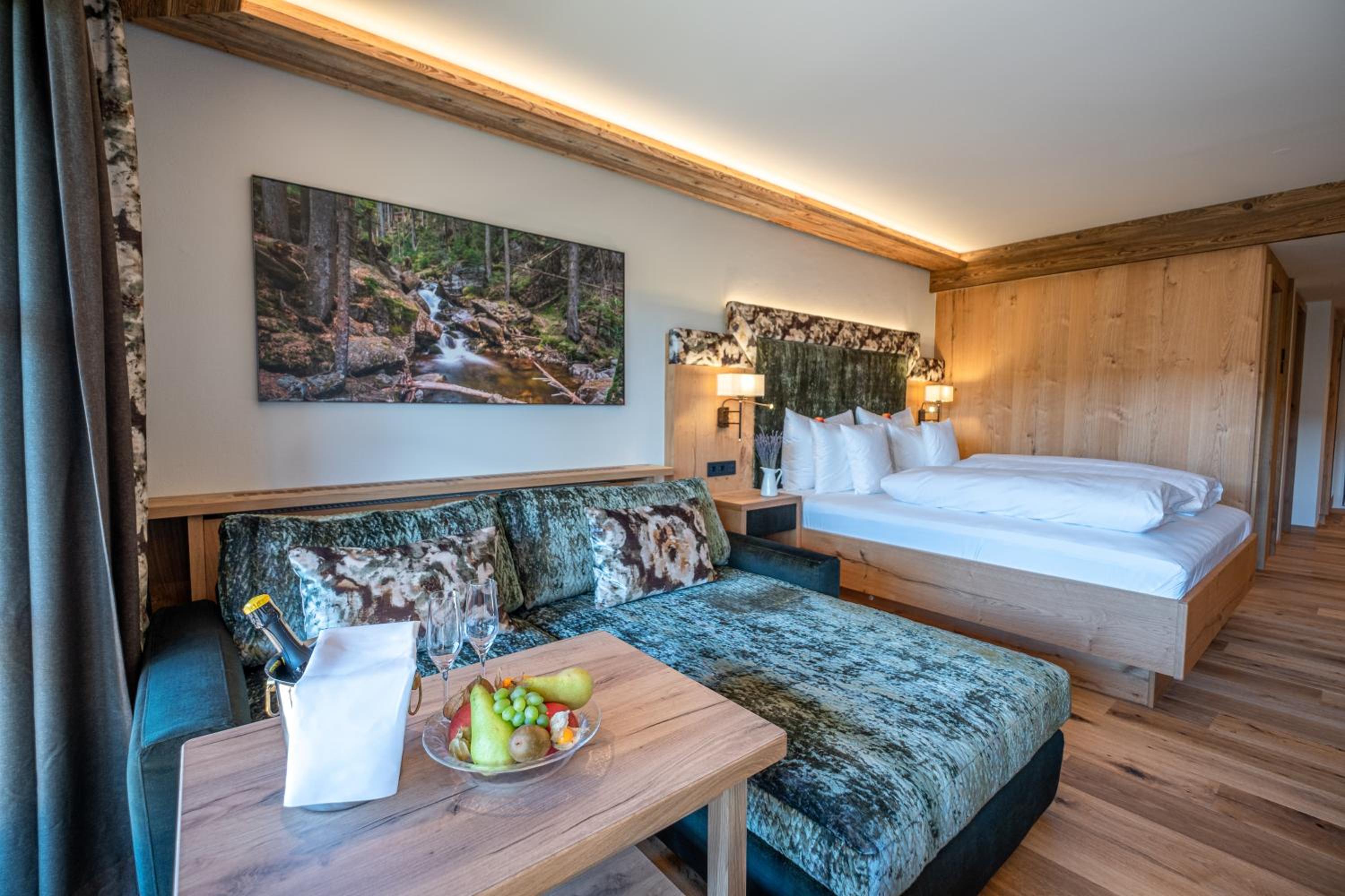 Suite with Sauna