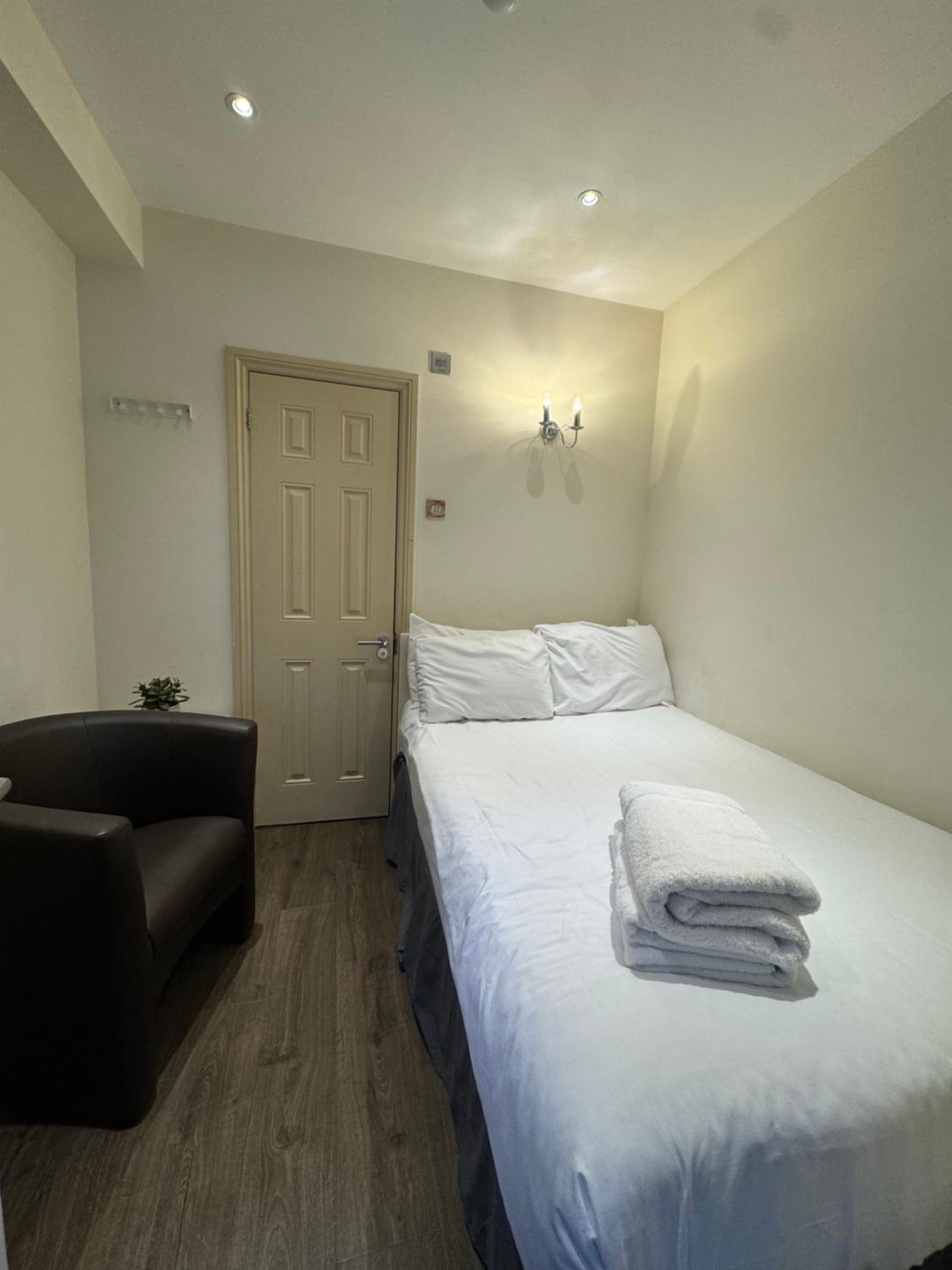 Deluxe Single Room