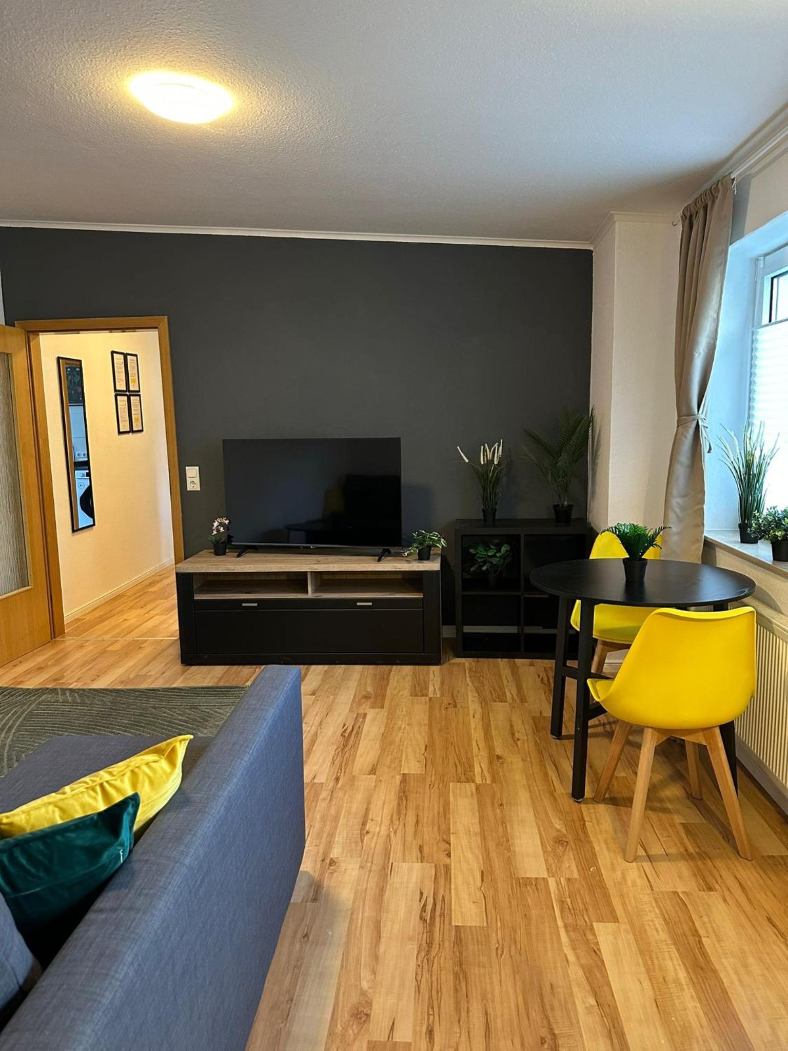 One-Bedroom Apartment photo 1
