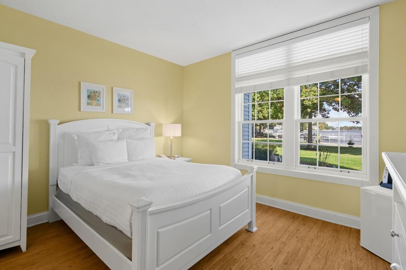 Queen Room photo 3
