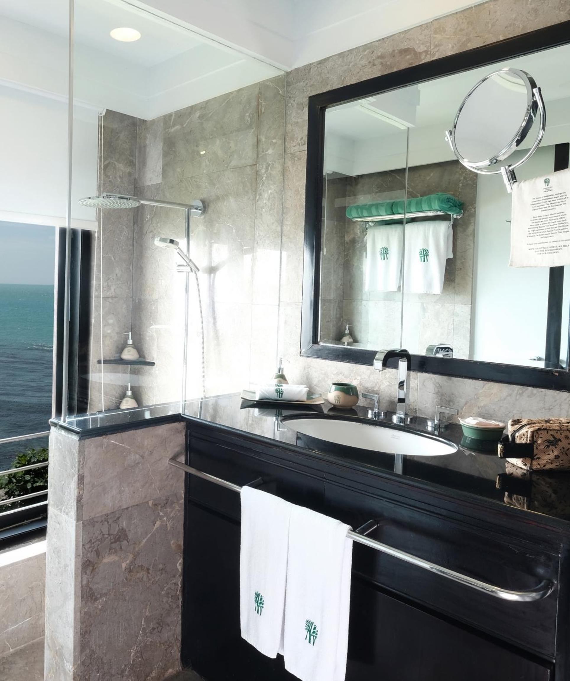 Rainforest Seaview Villa - Photo 2