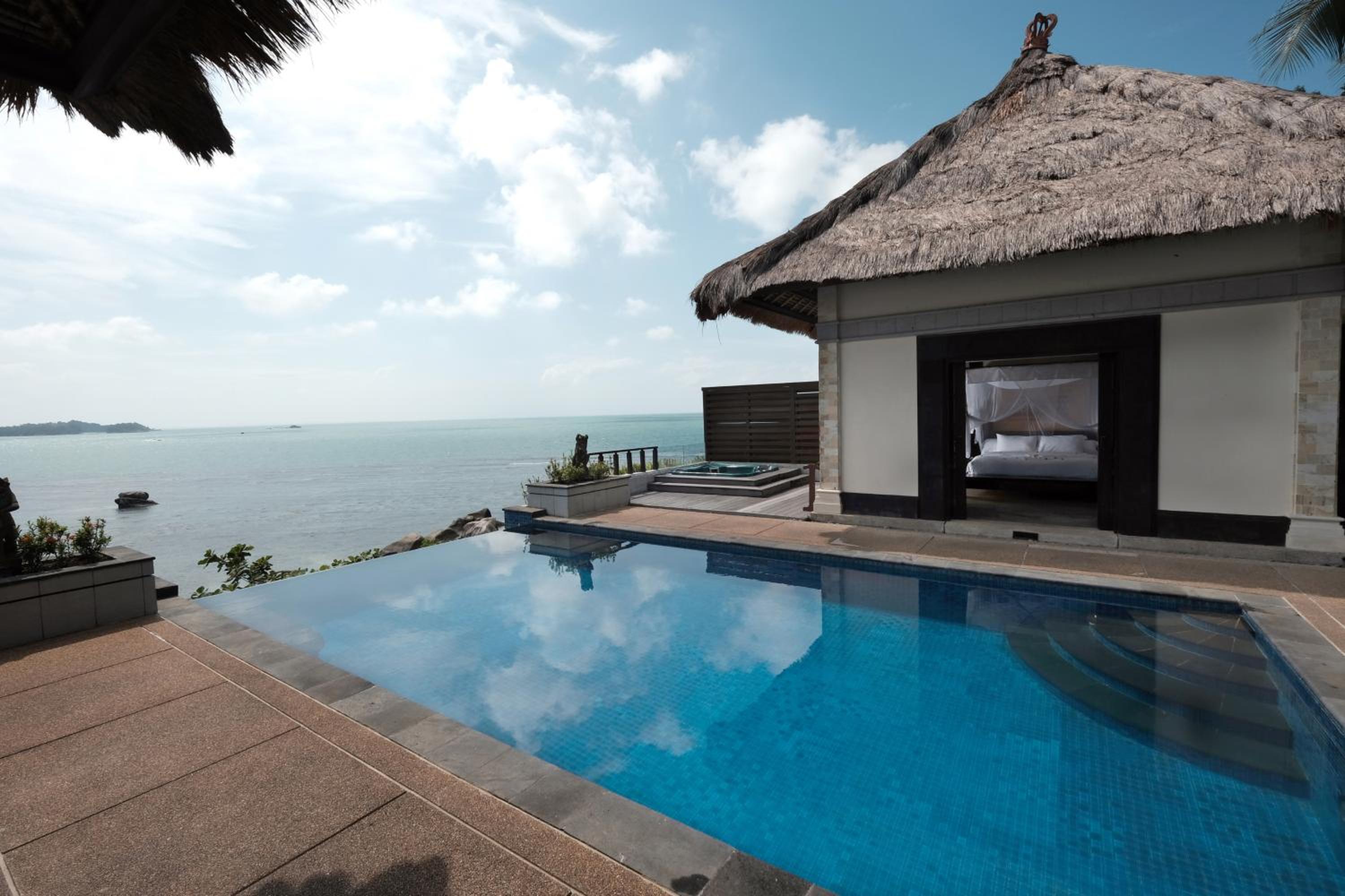 Two-Bedroom Oceanview Infinity Pool Villa - Photo 8