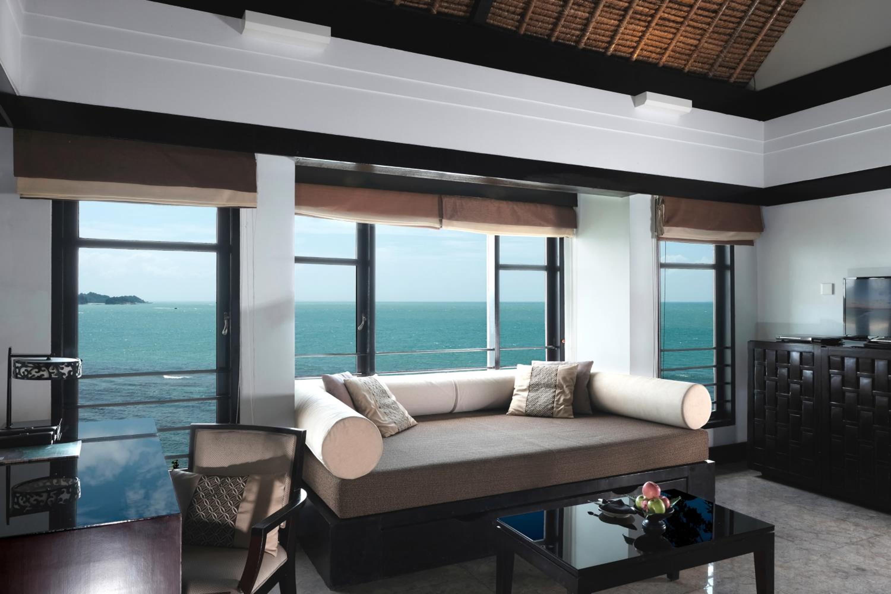 Wellbeing Ocean Villa on the Rock - Photo 3