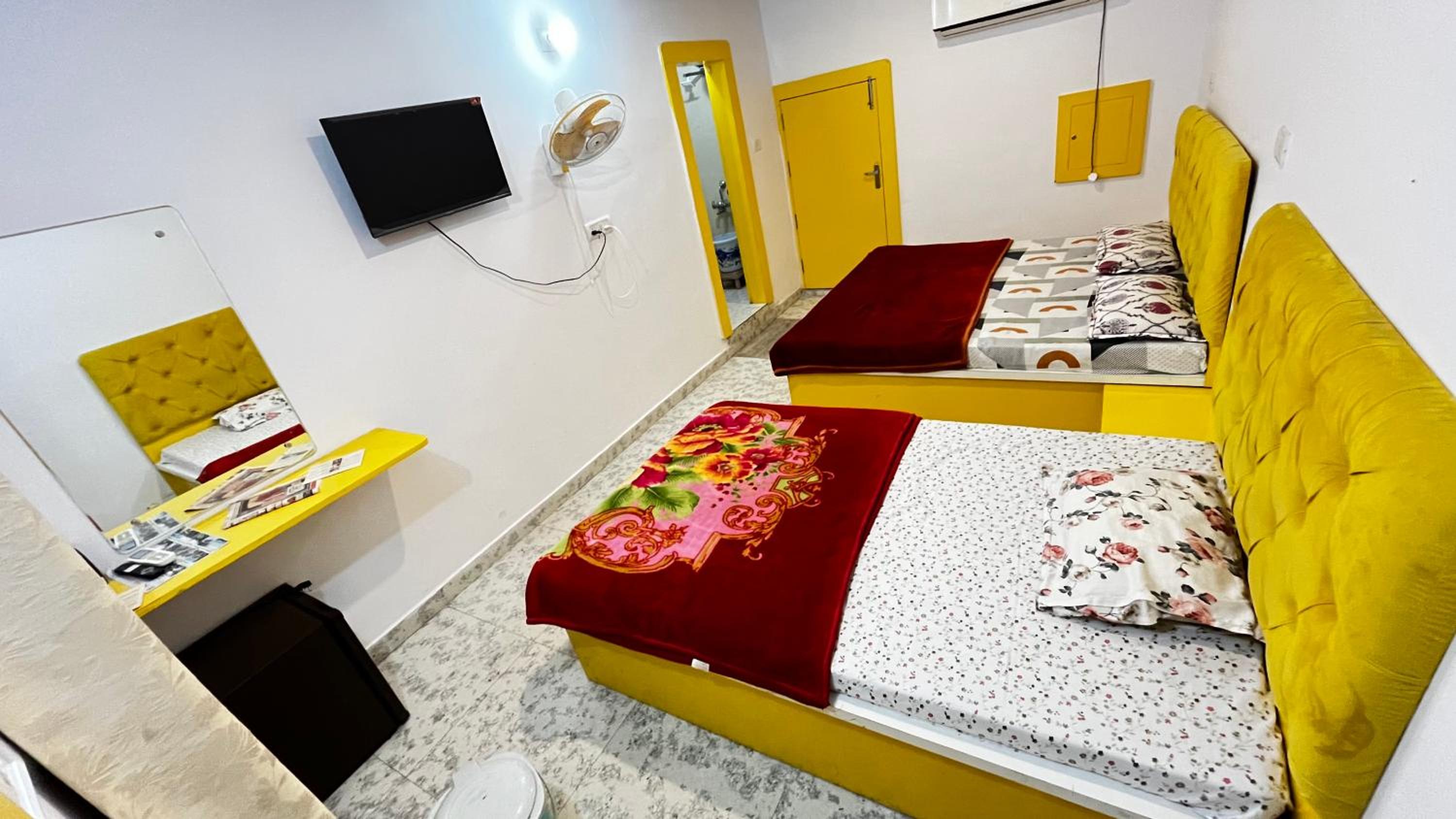 Deluxe King Suite