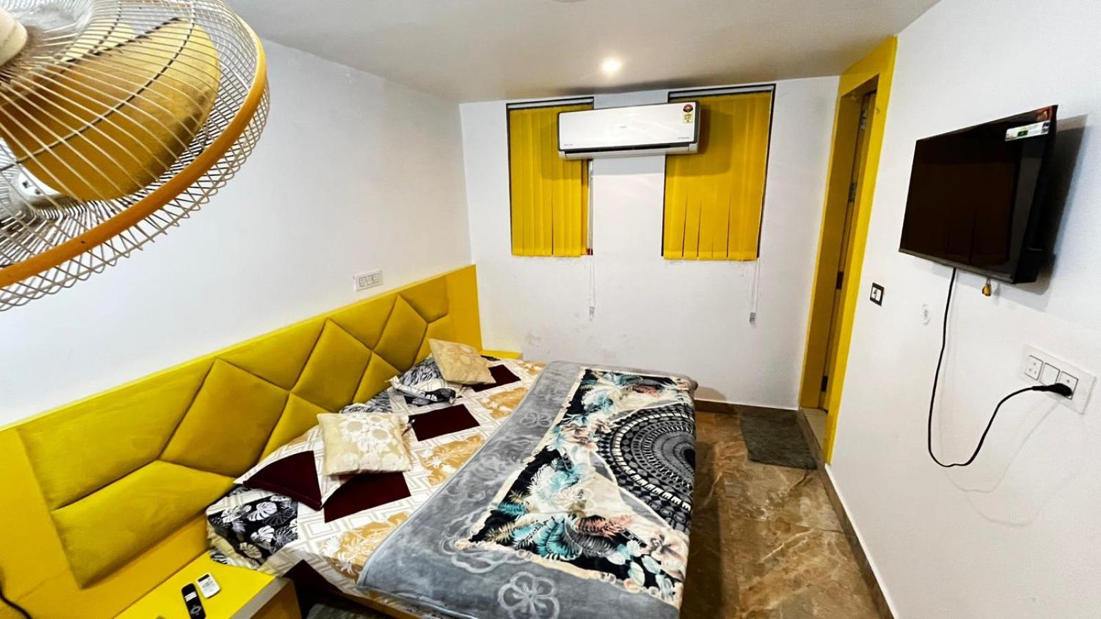 Deluxe King Suite