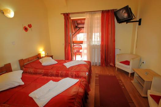 Twin Room - Photo 8