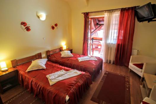Twin Room - Photo 5