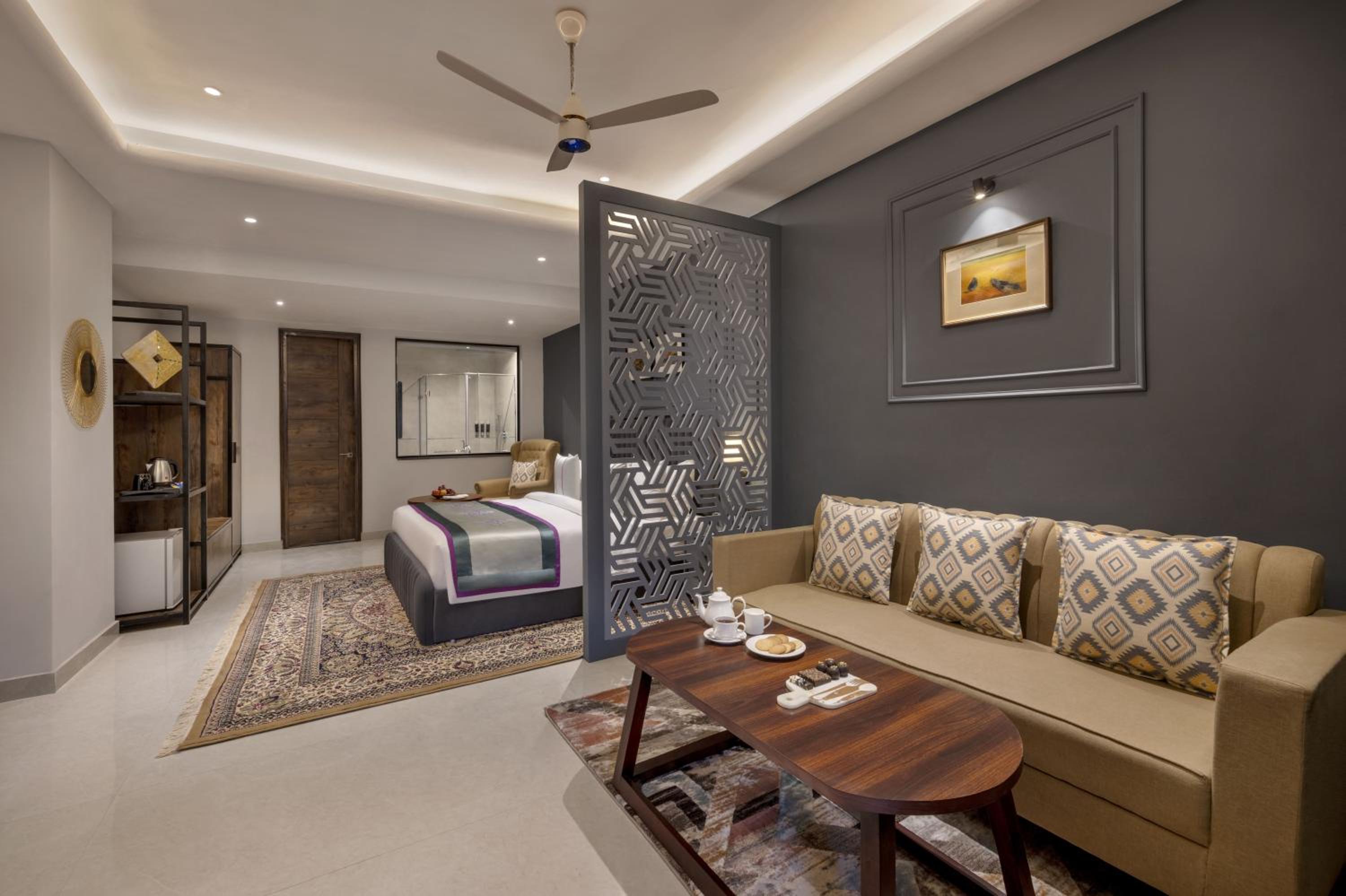 Club room with Private balcony - Photo 7