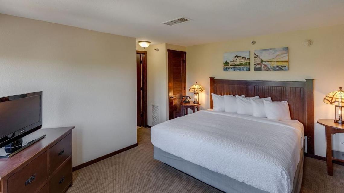 King Suite - Photo 4