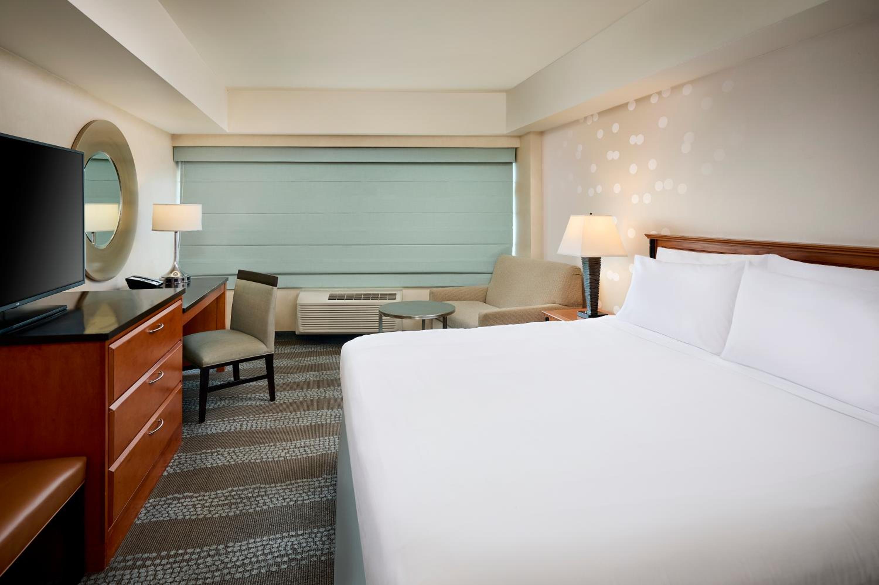 King Suite with Sofa Bed - Photo 2