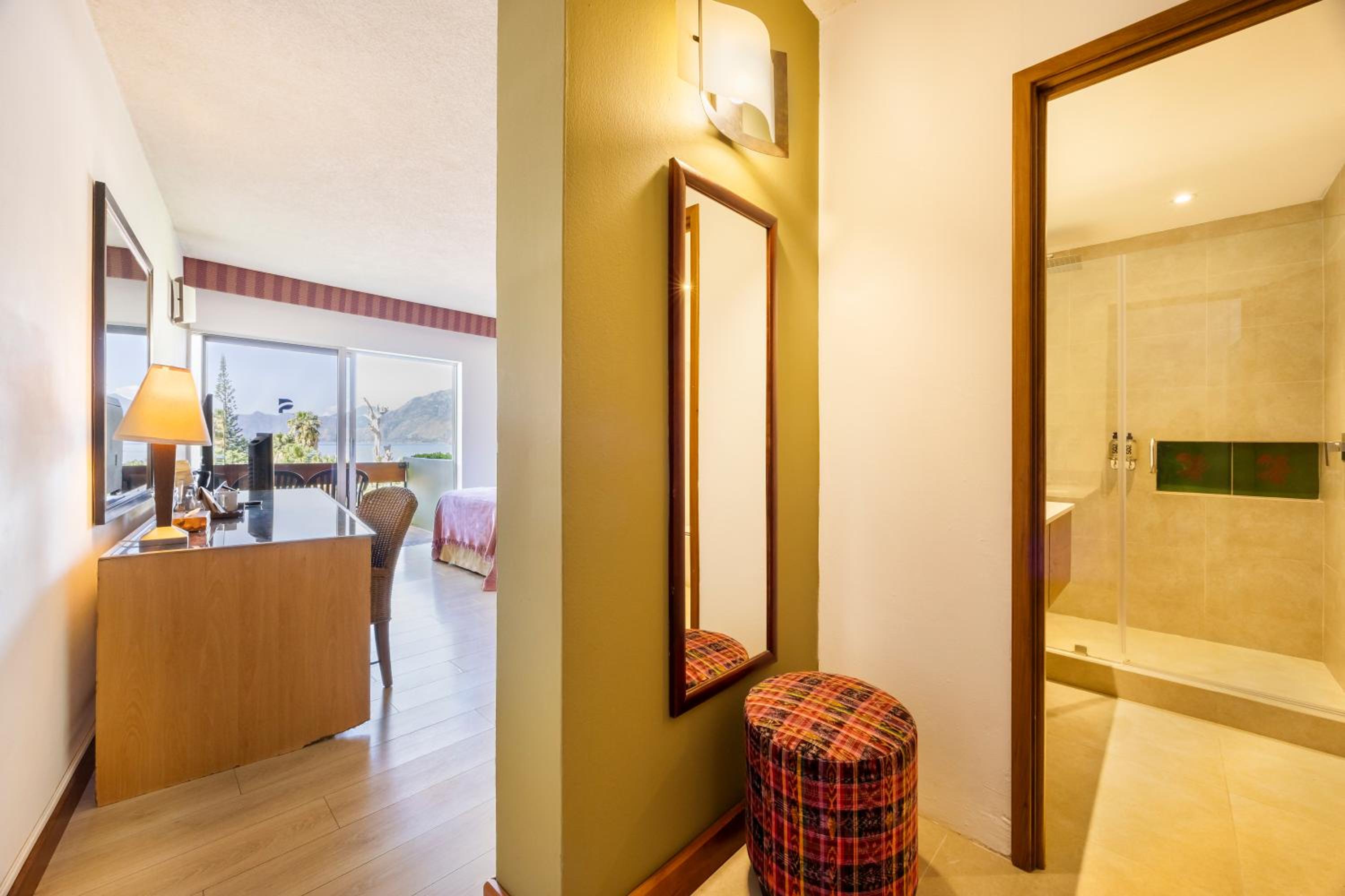Double Room Lake View photo 3