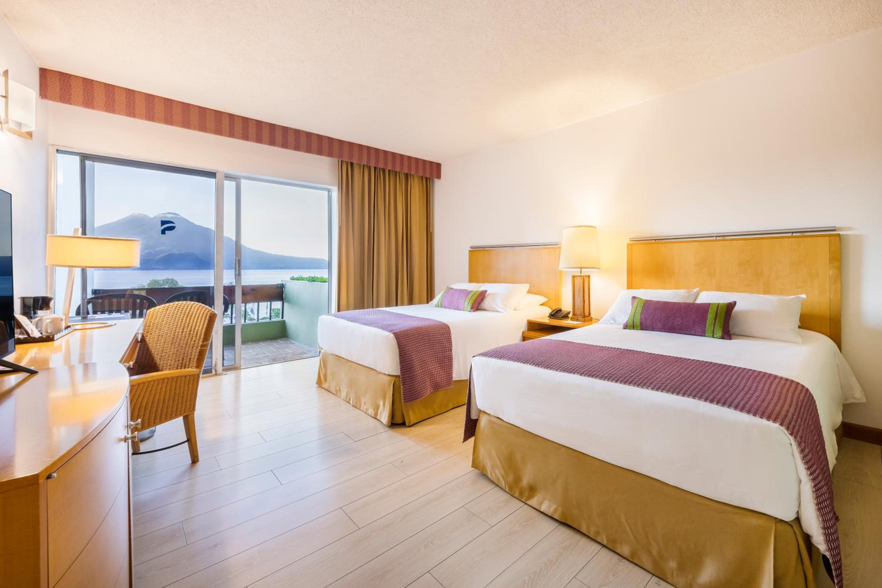 Lake View Premium Room - Photo 3