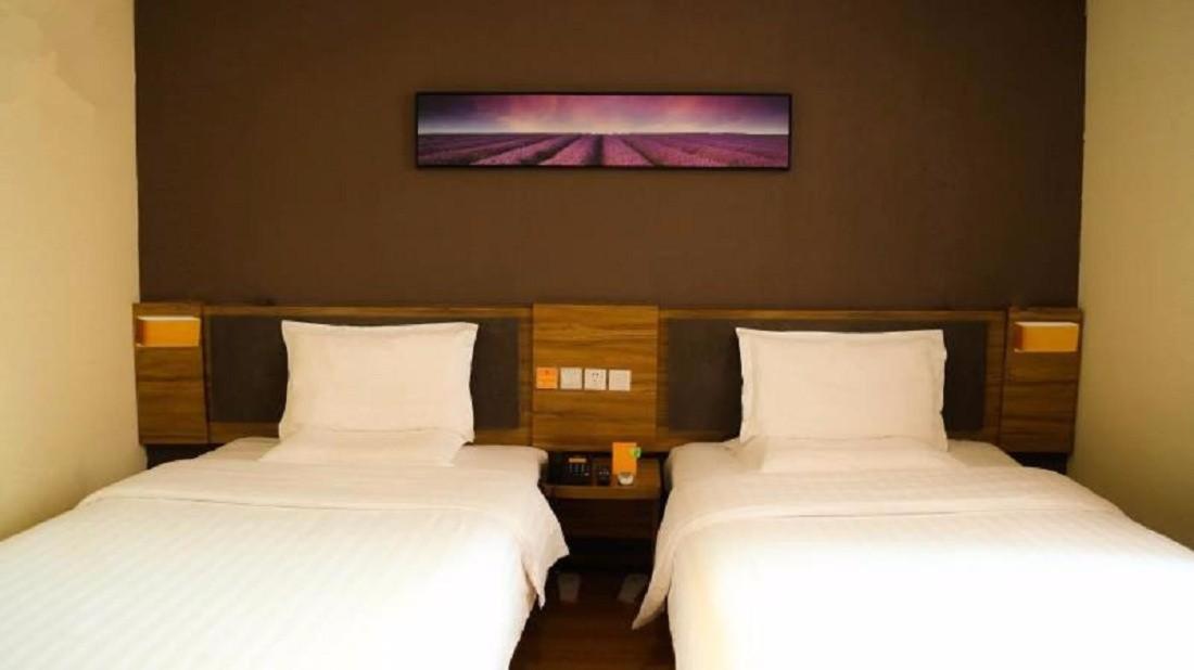Premium Deluxe Twin Room