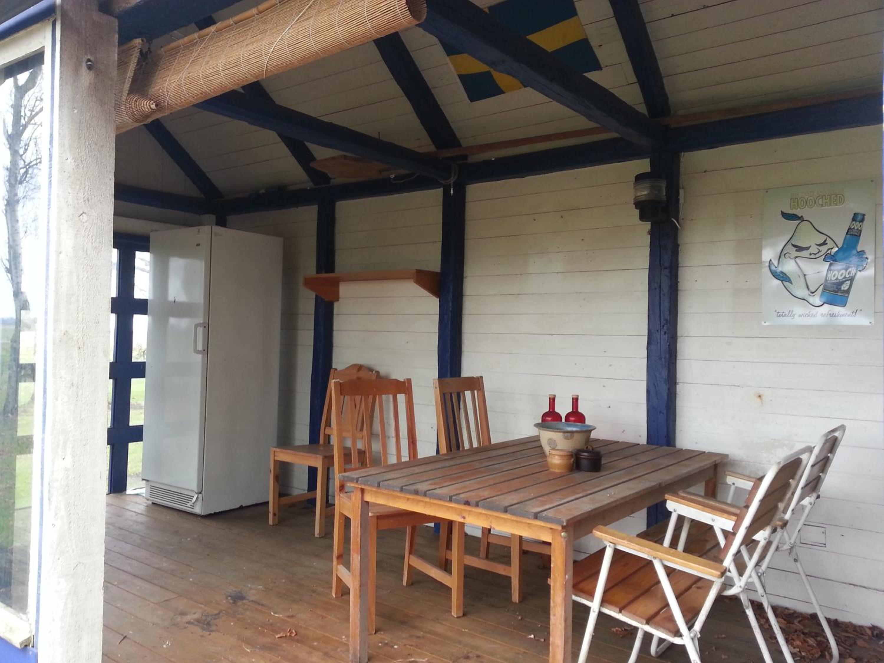 Three-Bedroom House - Photo 10
