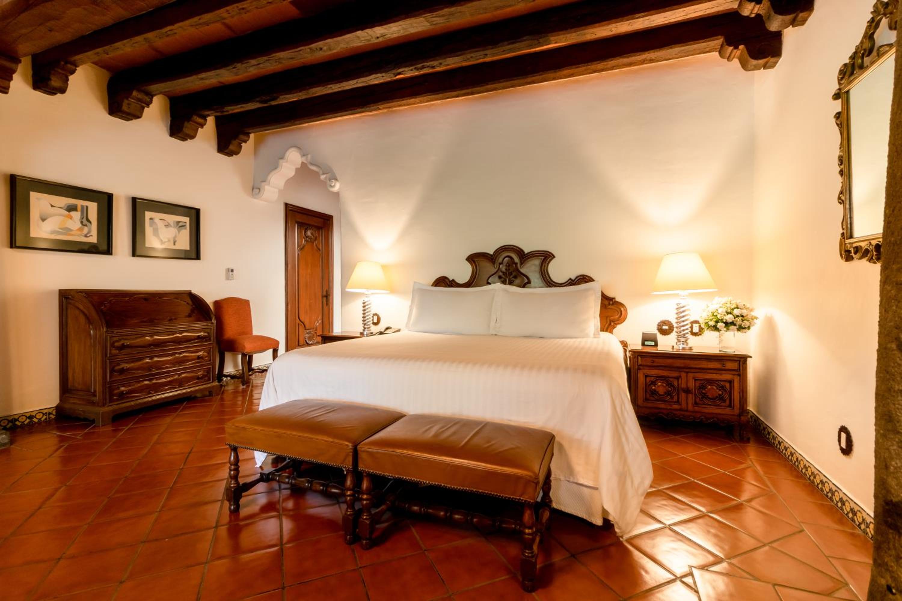 Suite with Pool View