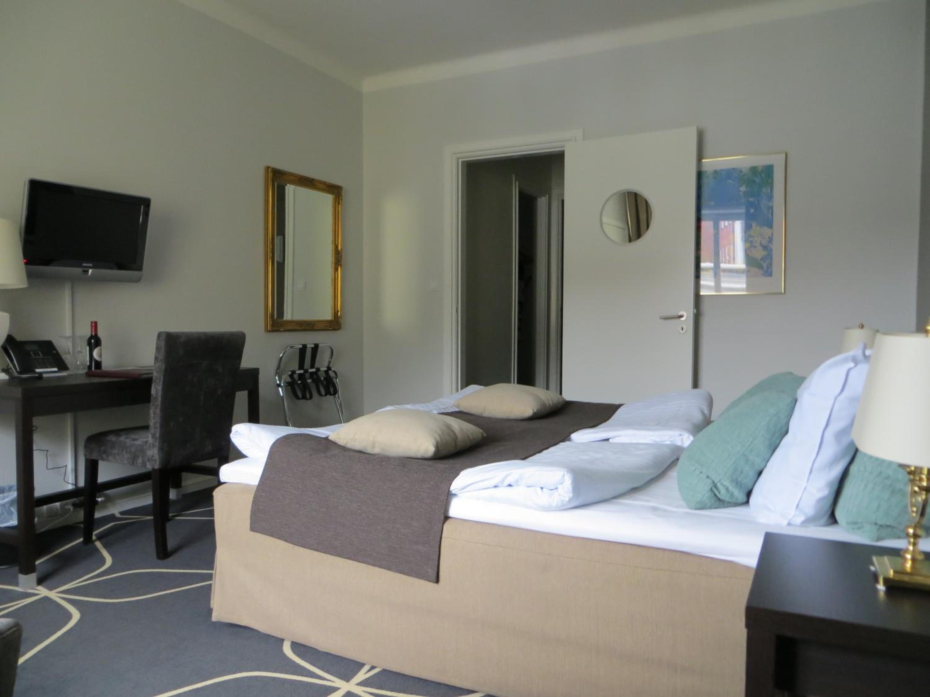 Superior Double Room - Photo 1