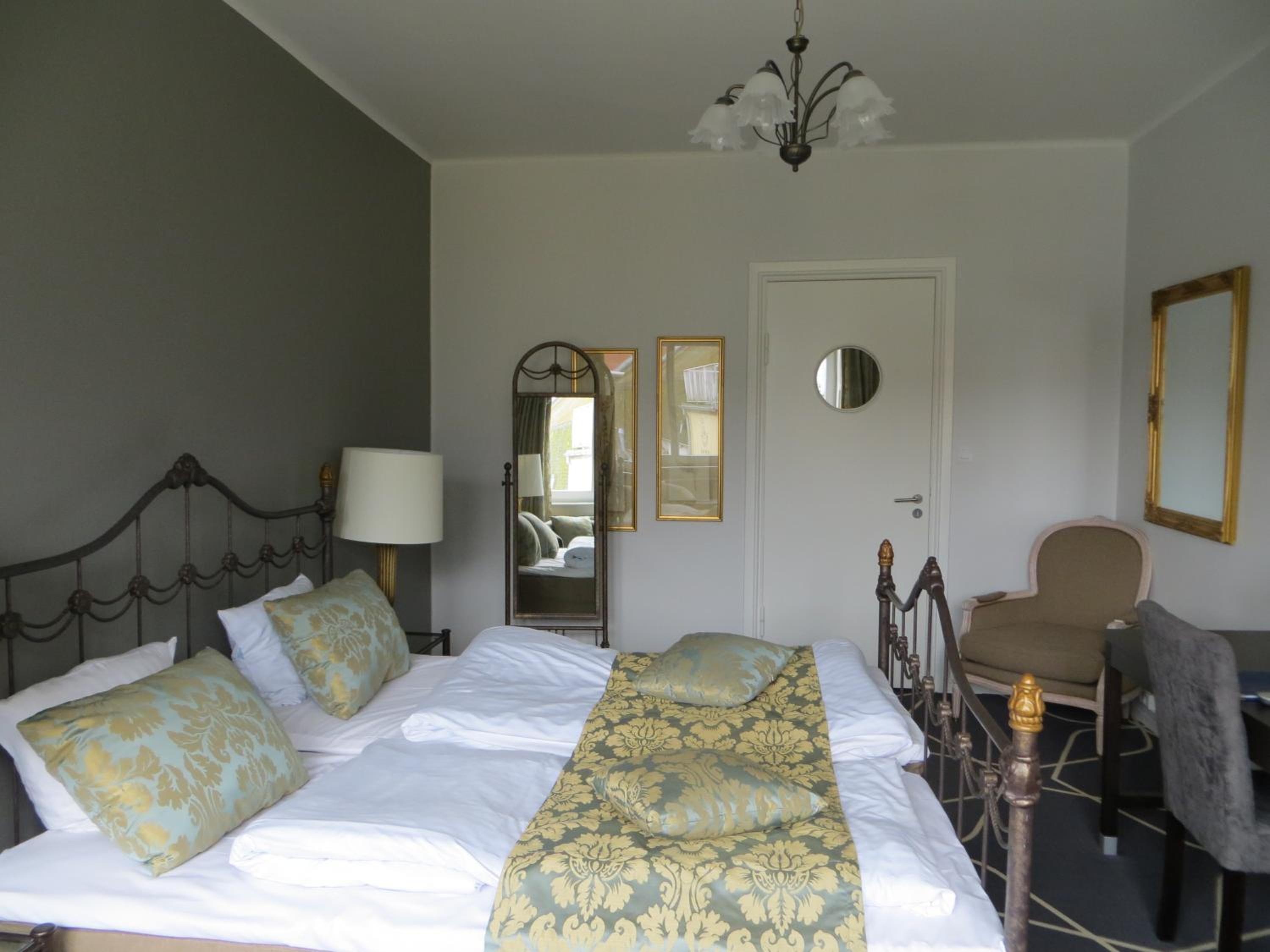 Bridal Suite - Photo 3