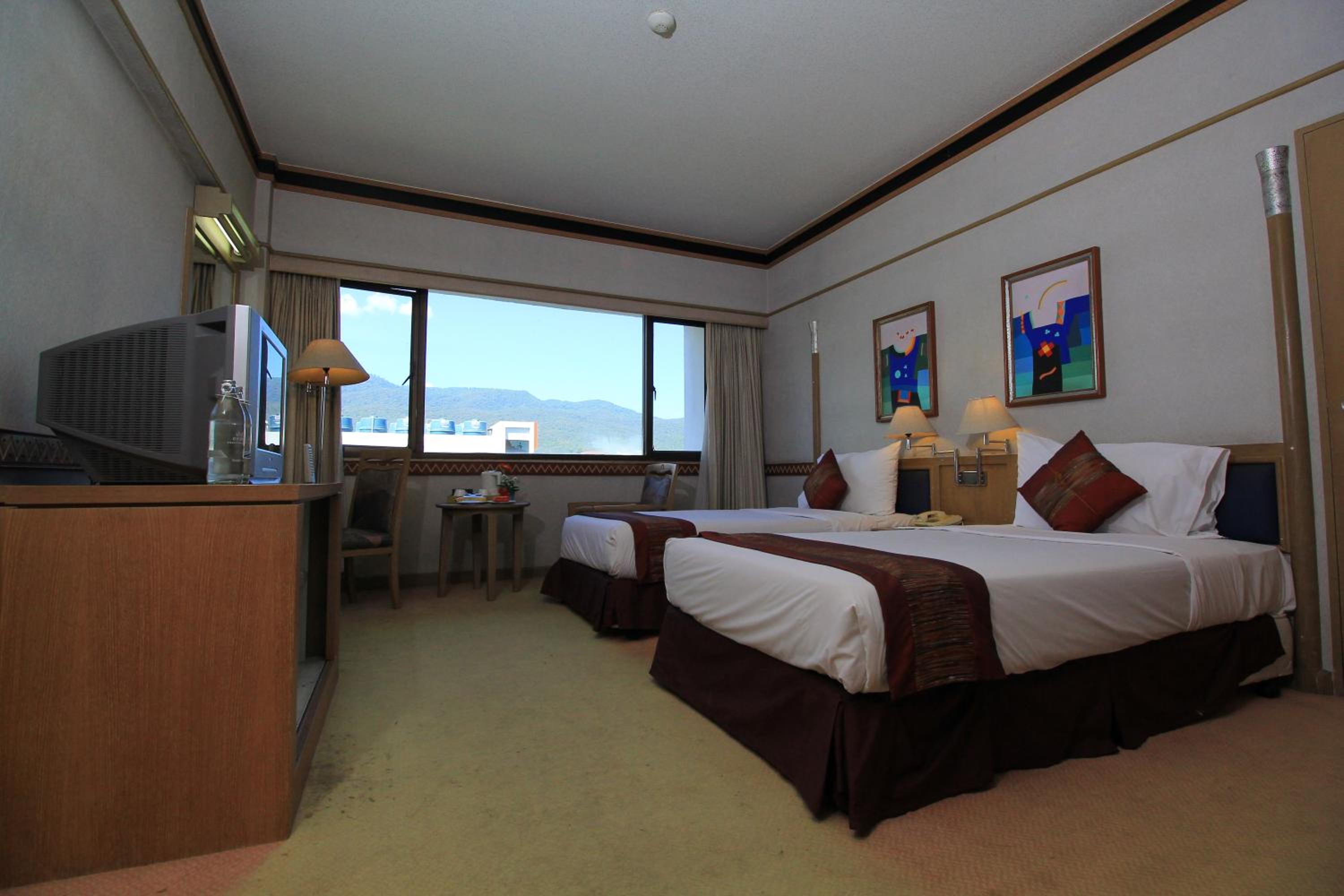 Deluxe Twin Room - Photo 6