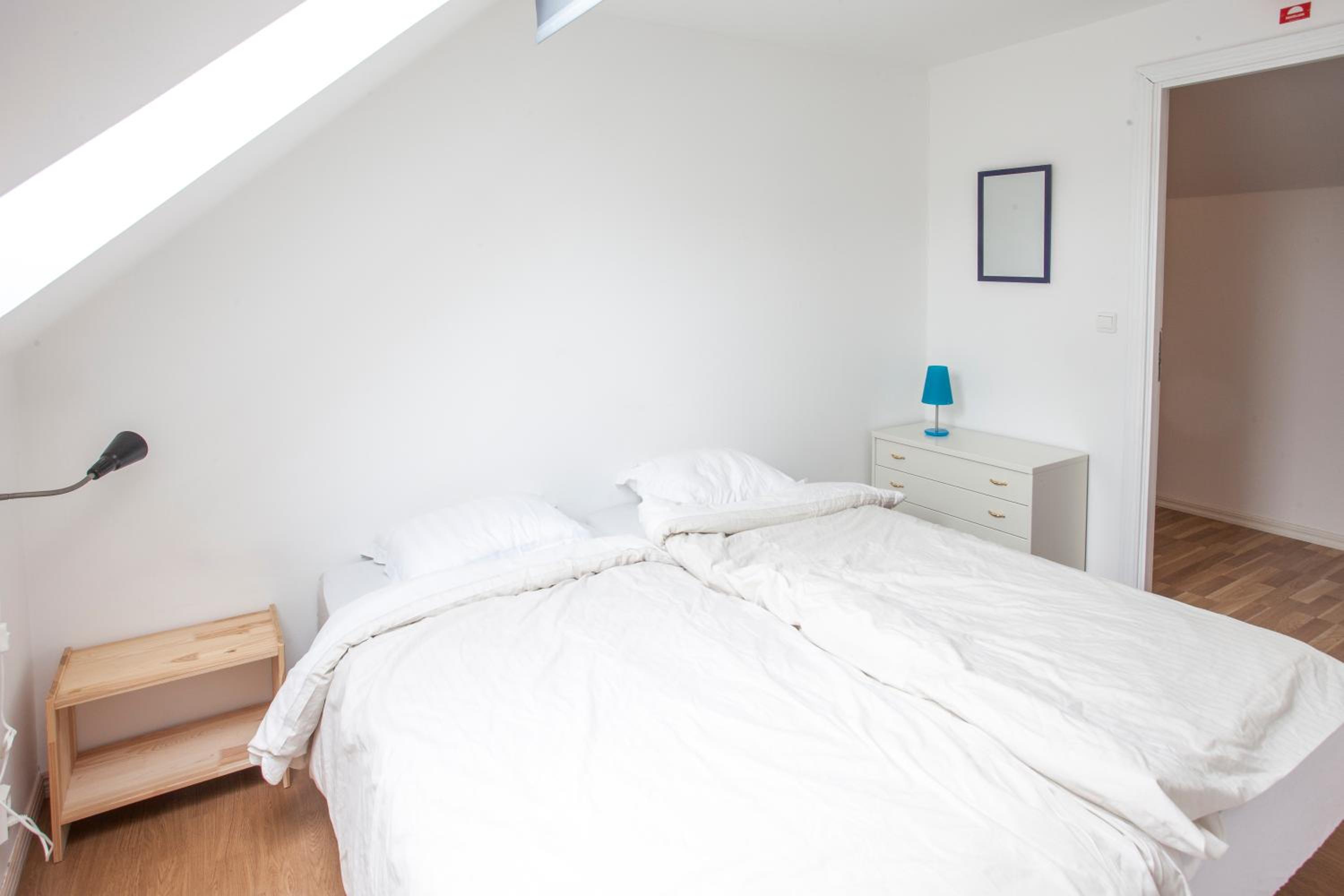Twin Room - Photo 3