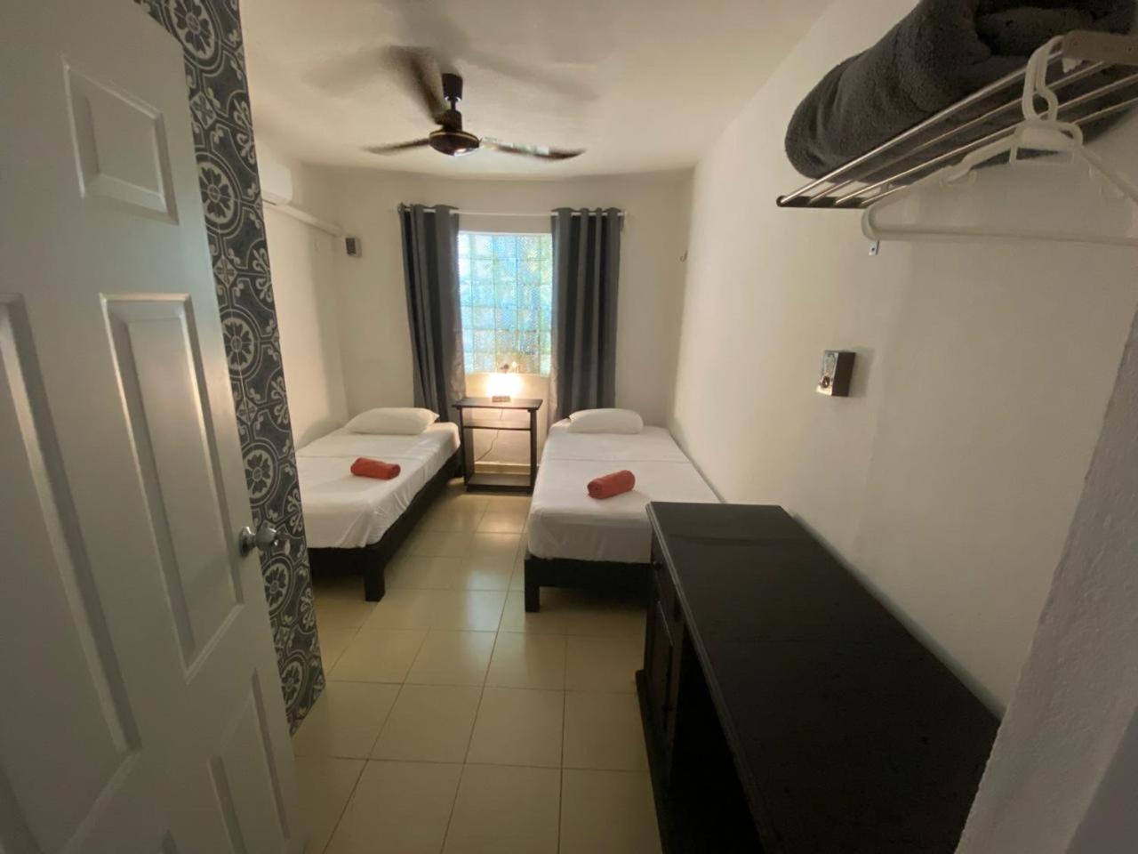 Deluxe Room (1 adult + 1 child)